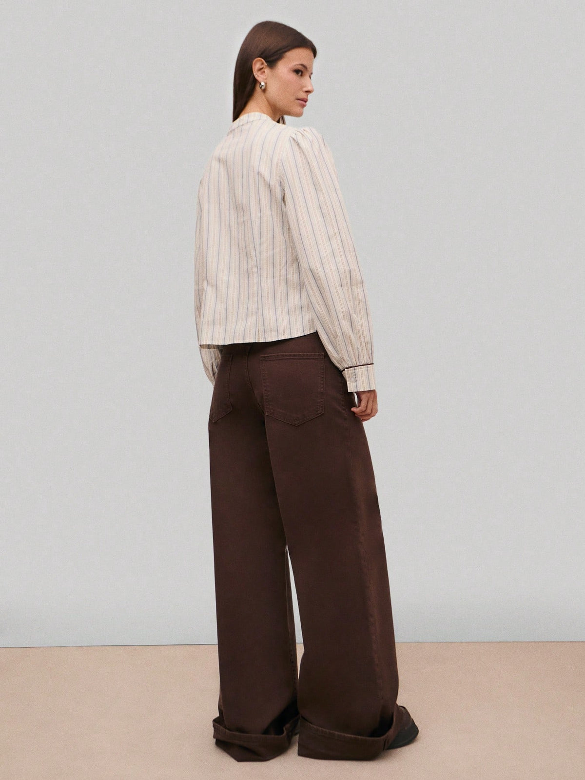 Nöista Striped Tailored Jacket, Perfect For Fall, Business Casual, Office And Elegant Looks.