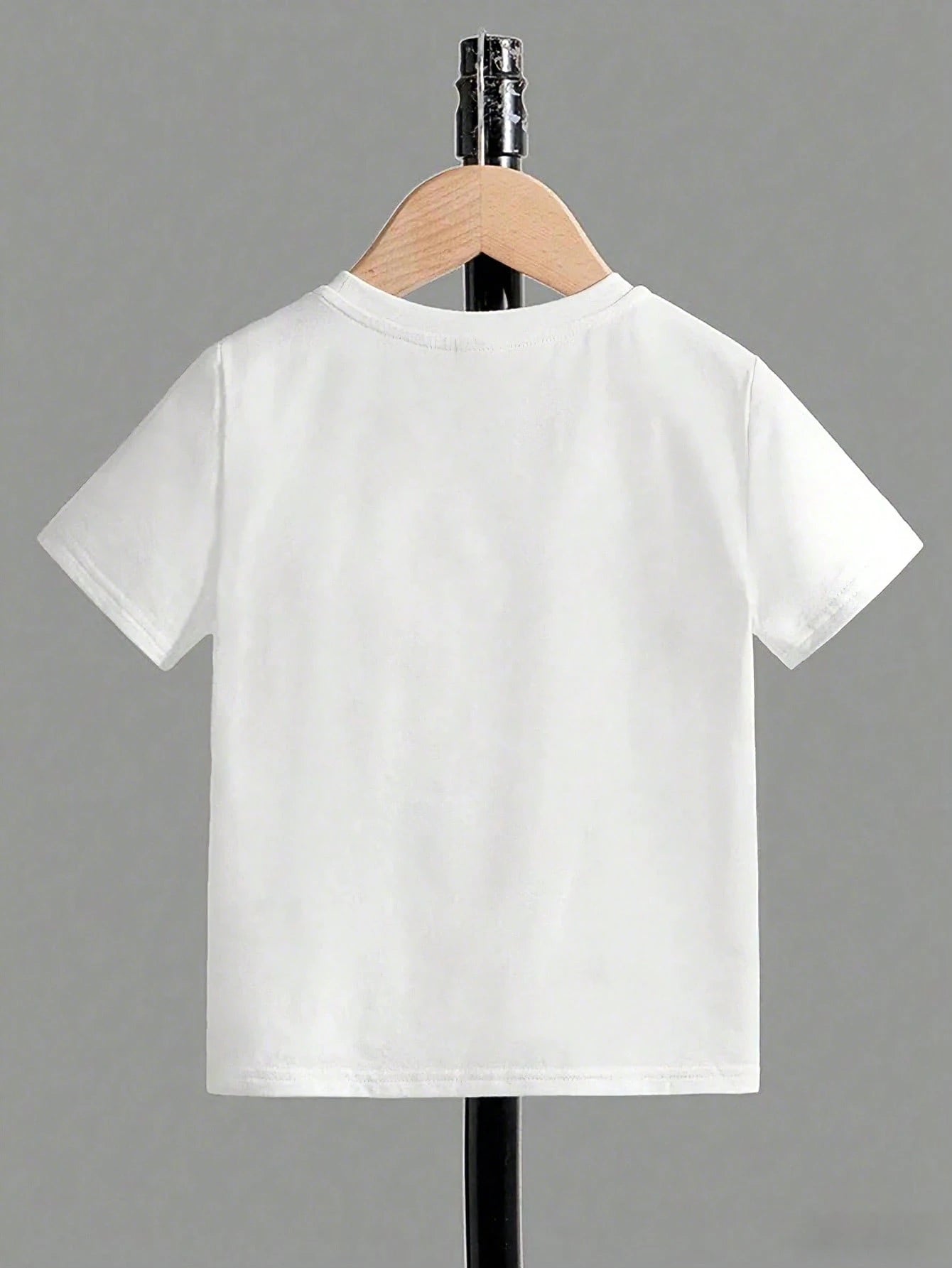Nana's Little Love Bug Cartoon Print Children's Short-Sleeve T-Shirt A Stylish And Casual Round-Neck Top Suitable For Baby Boys To Wear In All Seasons