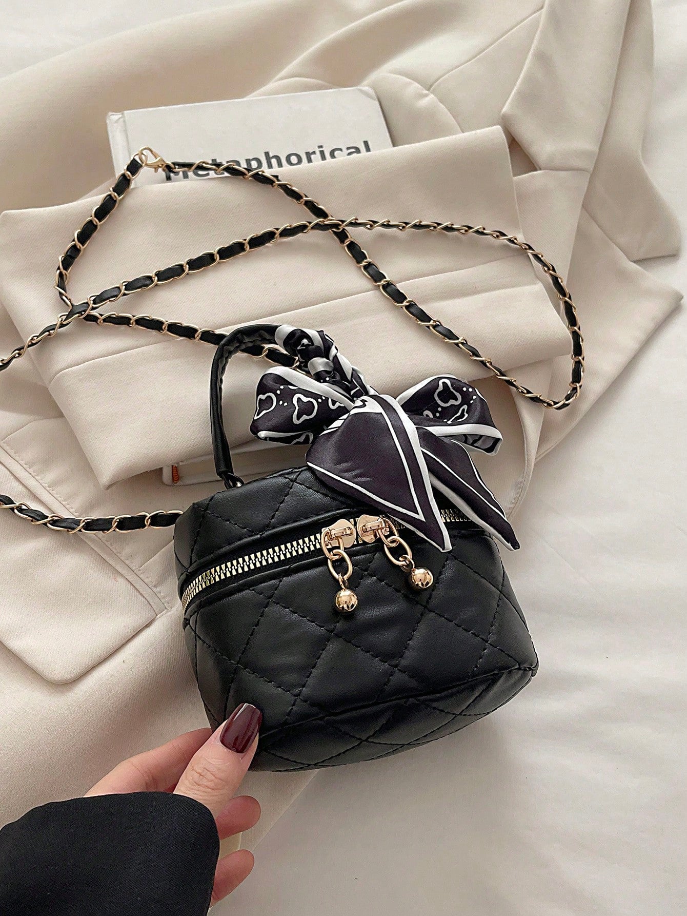 New Fashion Classic Multifunctional PU Waterproof Fabric Quilted Women's Handbag