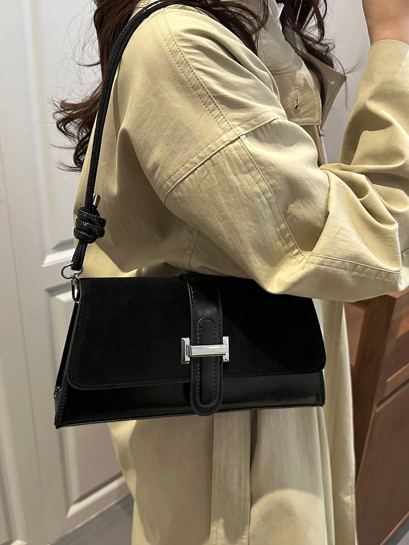 New Fashion Metal Decor Handbag Shoulder Bag, Suitable For Parties, Outings, Vacations, Shopping And Daily Use