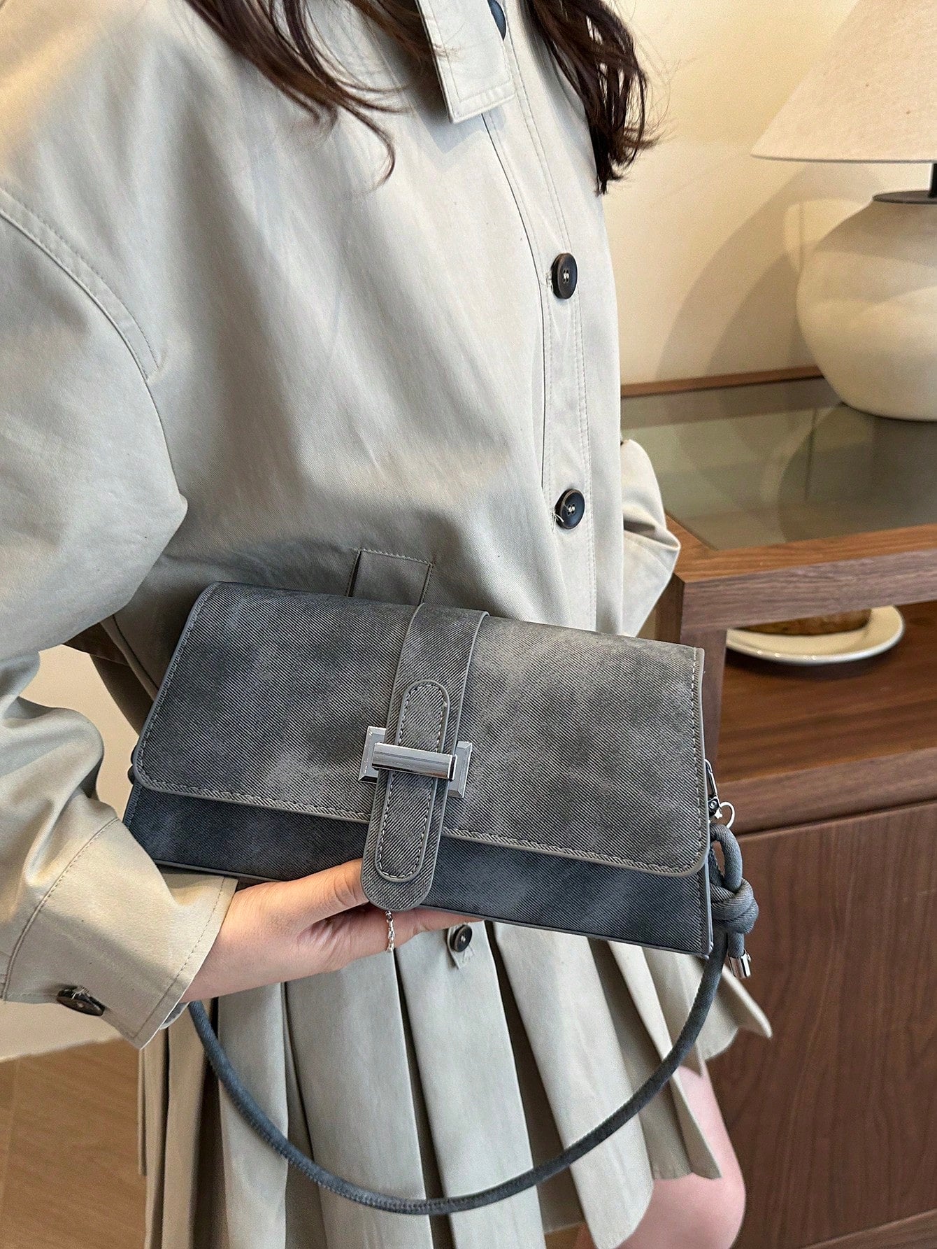 New Fashion Metal Decor Handbag Shoulder Bag, Suitable For Parties, Outings, Vacations, Shopping And Daily Use