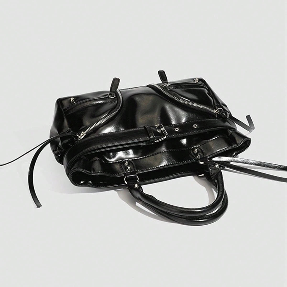 New Hot Girl Style Oil Wax Leather Rivet Design Motorcycle Bag, Large Capacity Shoulder Crossbody Commuter Tote Handbag