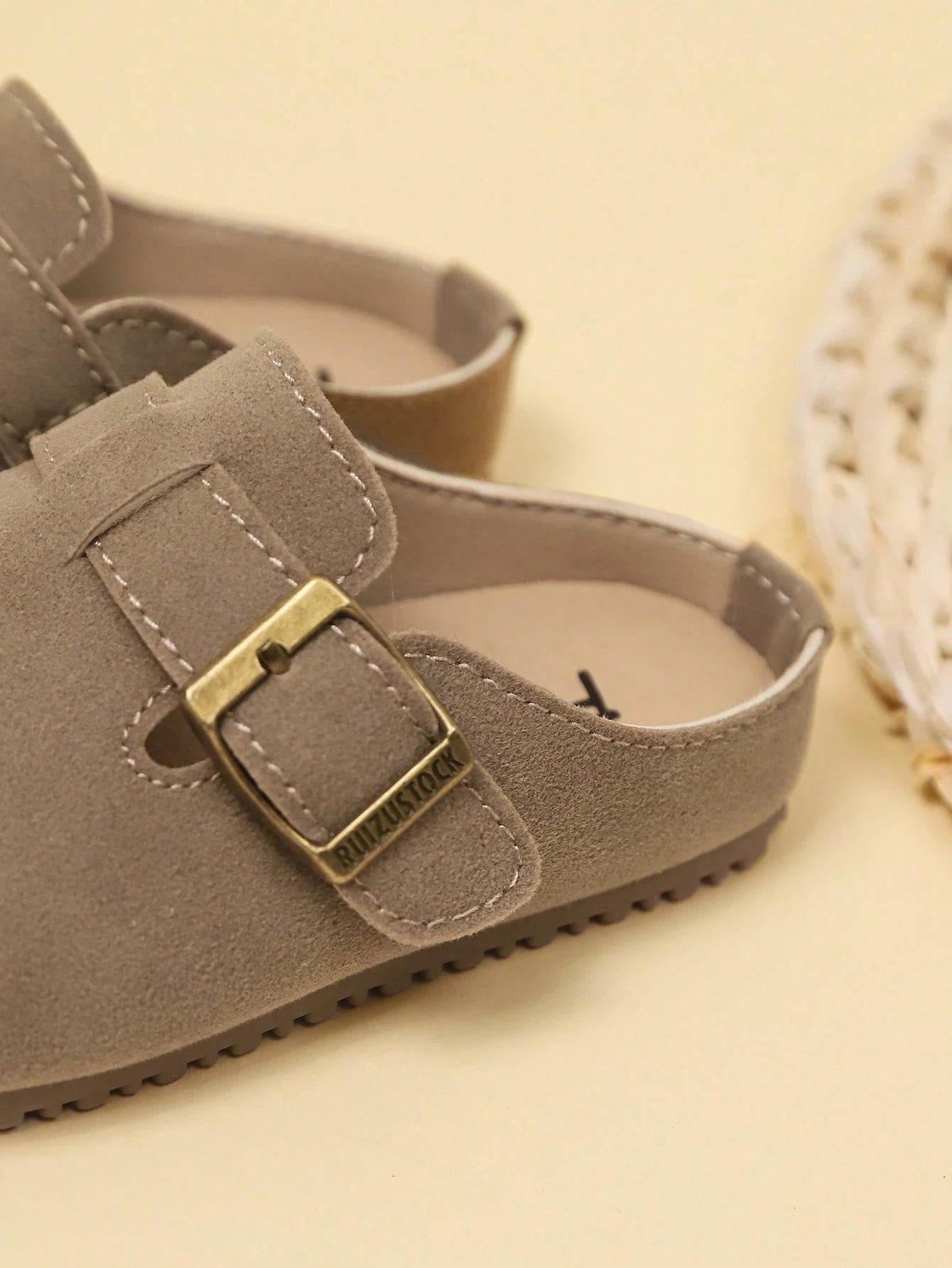New Kids Round Toe Anti-Slip Soft Sole Hook And Loop Casual Flat Shoes, Suitable For All Seasons