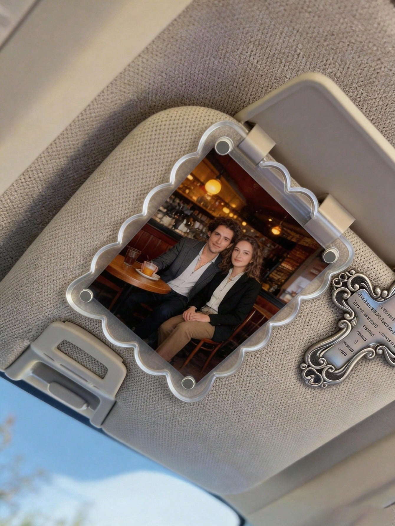 New Magnetic Photo Frame For Car Sun Visor, Wavy Acrylic Fridge Magnet Instant Camera Frame, Personalized DIY Car Decor Frame, Couple Gift, Pet & Family Memorabilia Frame Stand, Holiday Gift, Multiple