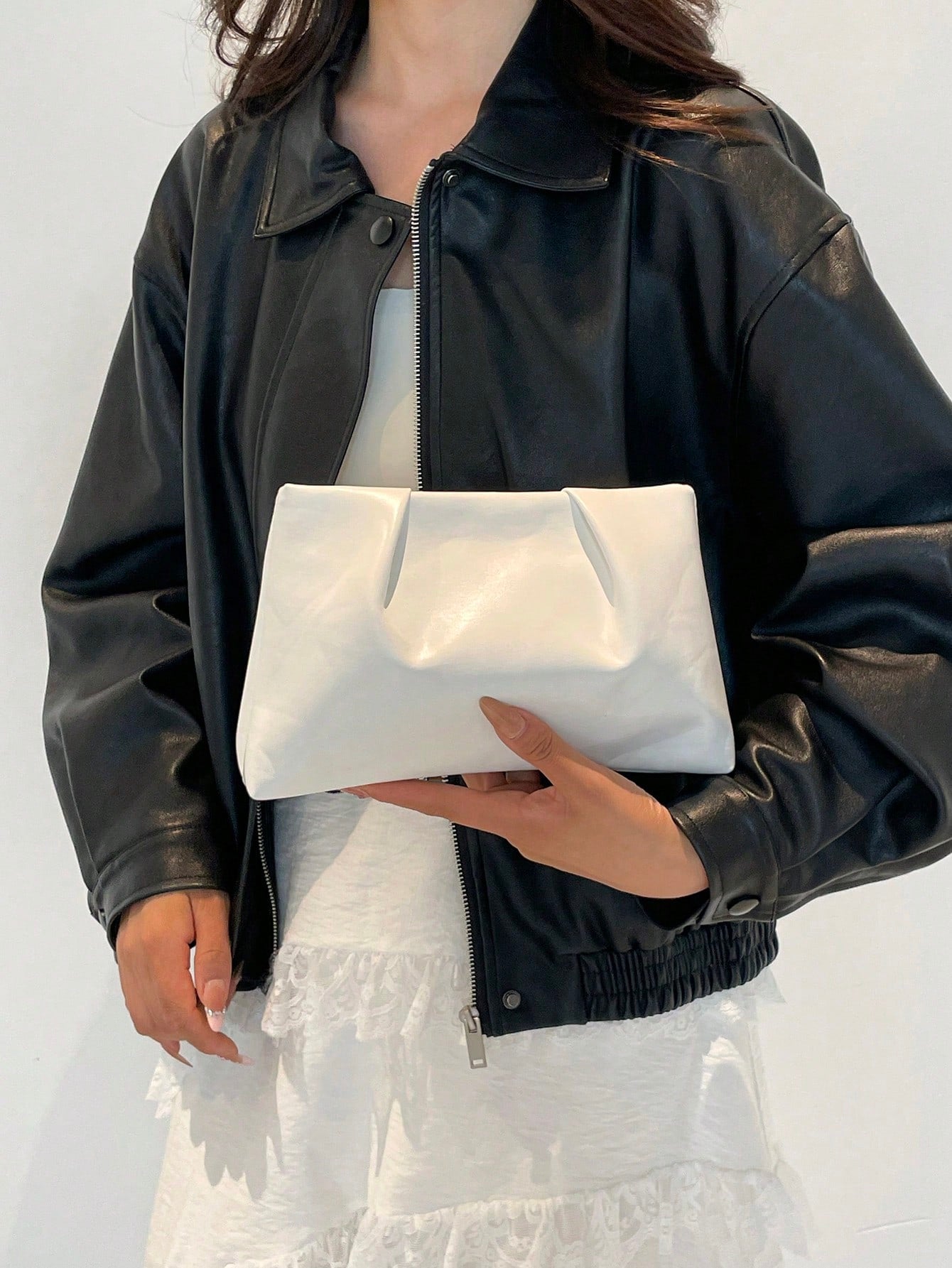 New Spring/Summer Fashion Solid Color Clutch, Pleated Cloud Bag, Solid Color Casual Envelope Bag, Cosmetic Bag, Travel Accessory Bag, Inner Lining Bag, Toiletry Bag, Storage Pouch, White Bag