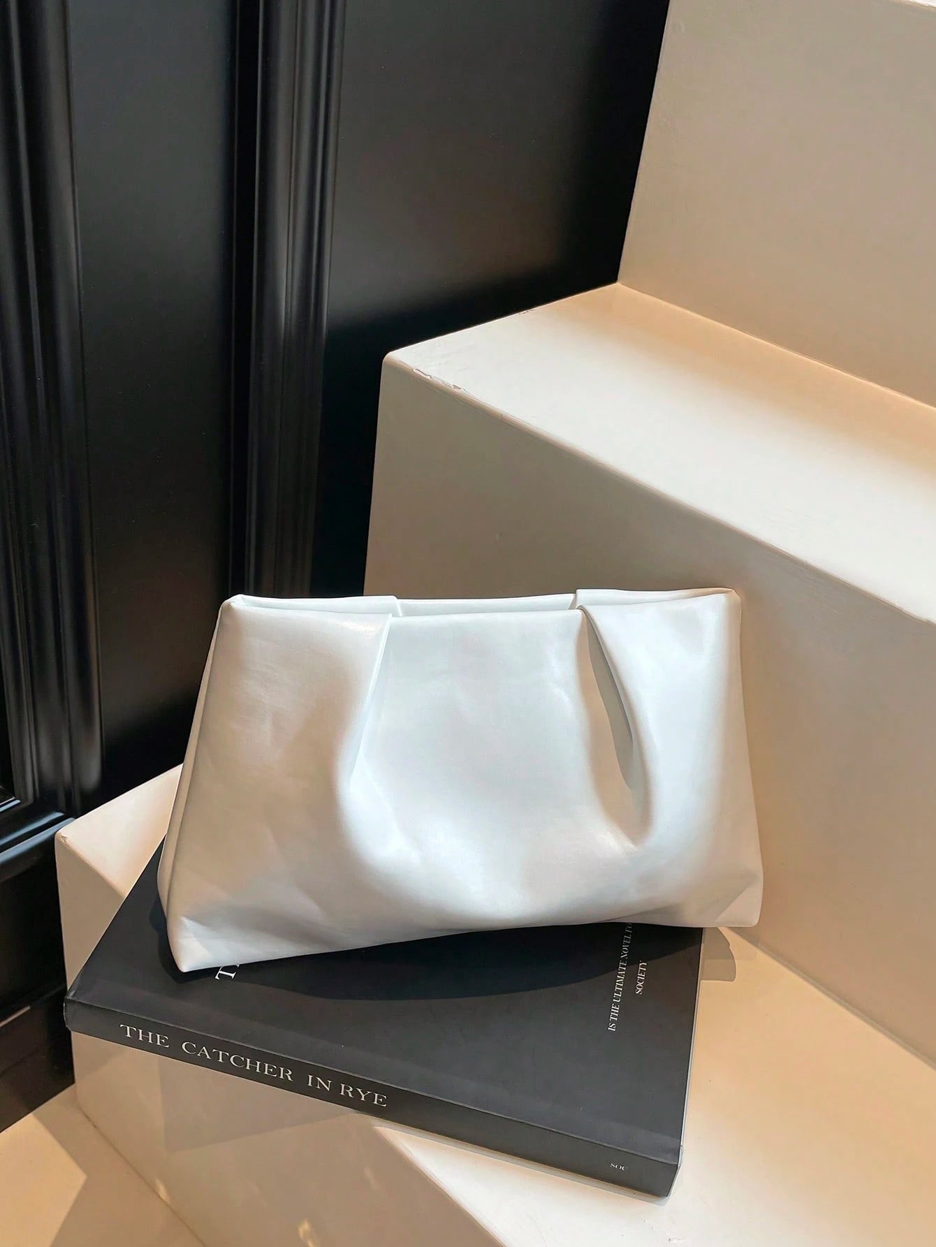 New Spring/Summer Fashion Solid Color Clutch, Pleated Cloud Bag, Solid Color Casual Envelope Bag, Cosmetic Bag, Travel Accessory Bag, Inner Lining Bag, Toiletry Bag, Storage Pouch, White Bag