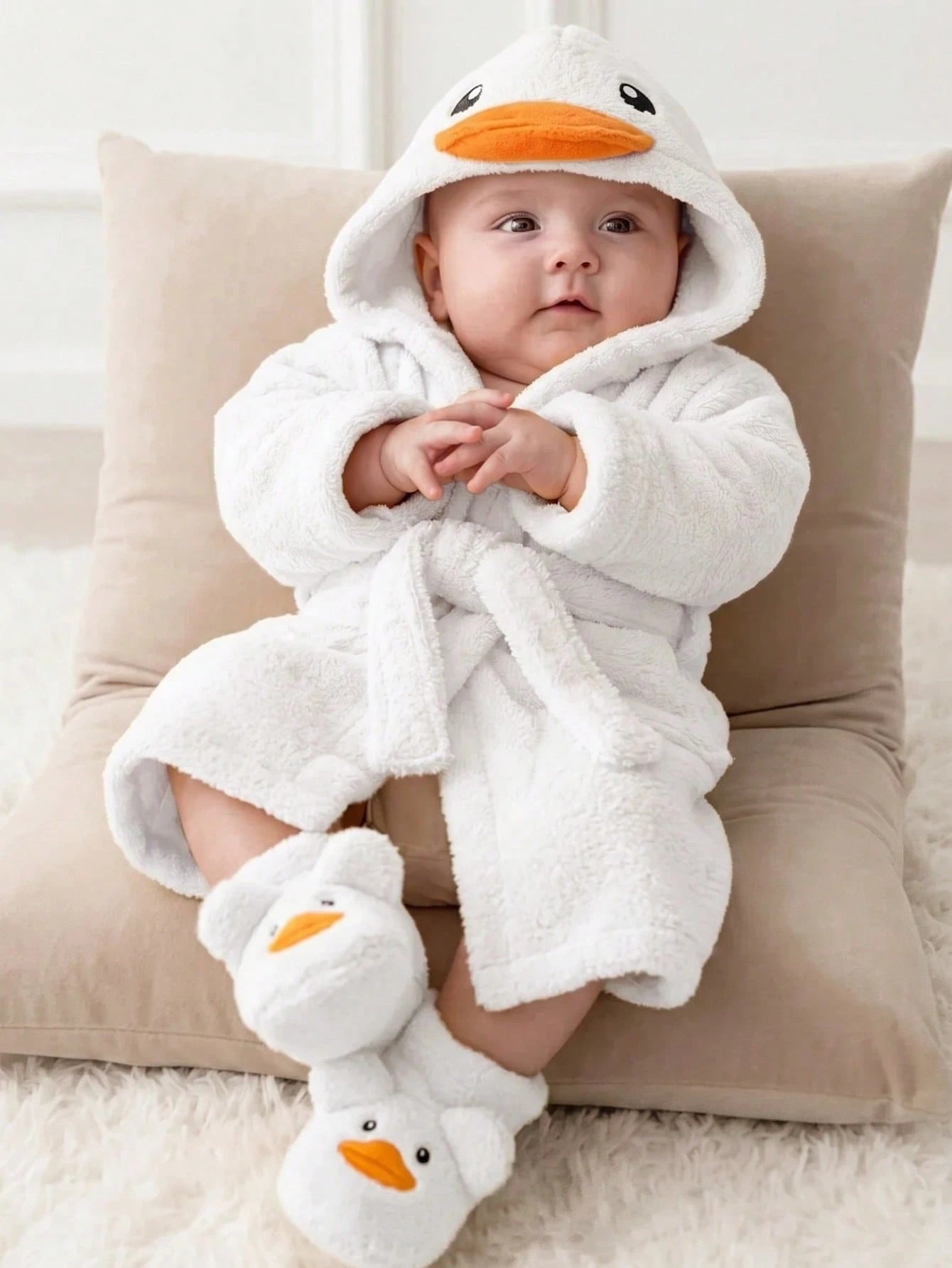 Newborn Baby Boy/Girl Cartoon Duck 3D Pattern: Fleece Thick Hooded Long Sleeve Tie-Front Style Clothing Autumn Winter