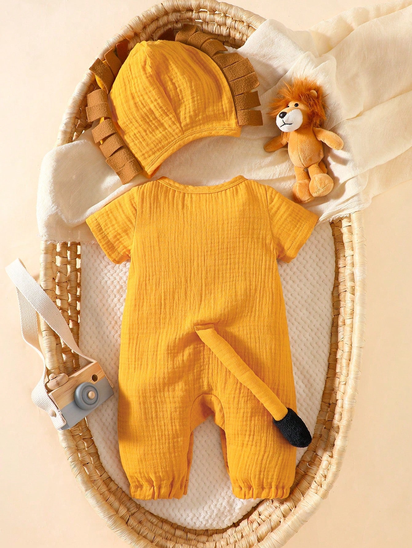 Newborn Lion Shaped Outfit Set, Short Sleeve Romper With Pants And Matching Hat