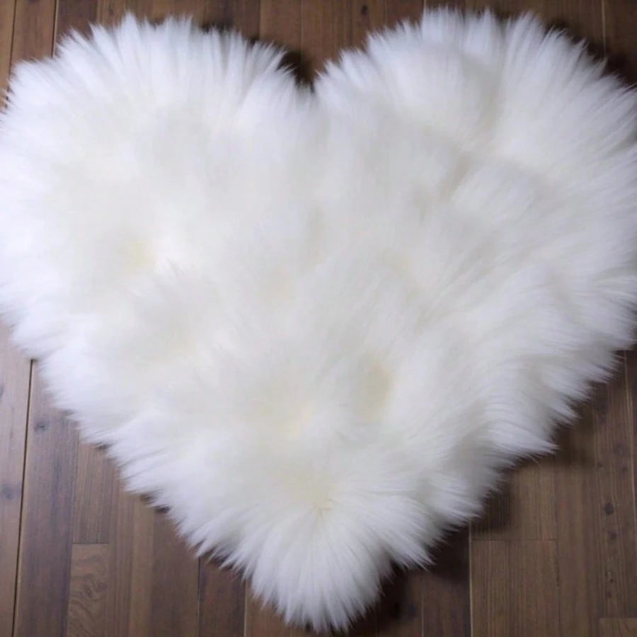 Newborn Photography Mat, White Heart-Shaped Pad, Baby Photography Background Prop