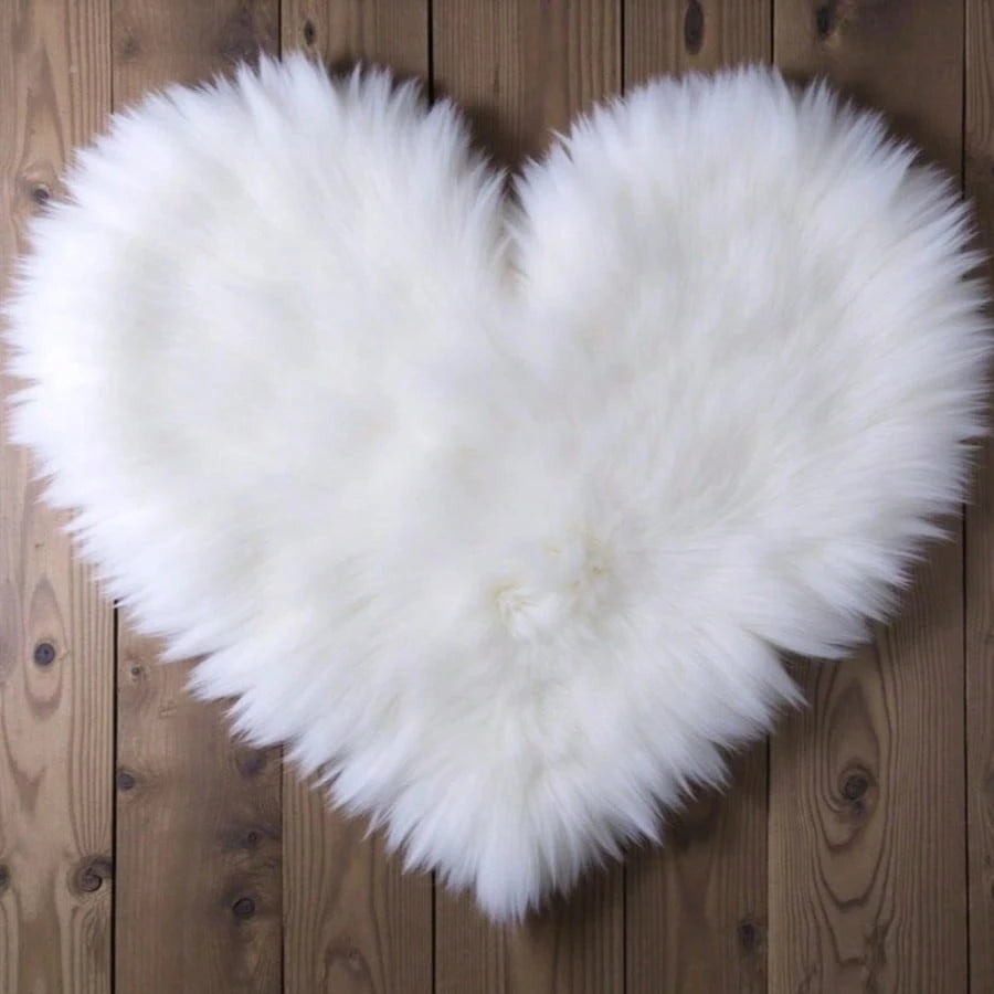 Newborn Photography Mat, White Heart-Shaped Pad, Baby Photography Background Prop