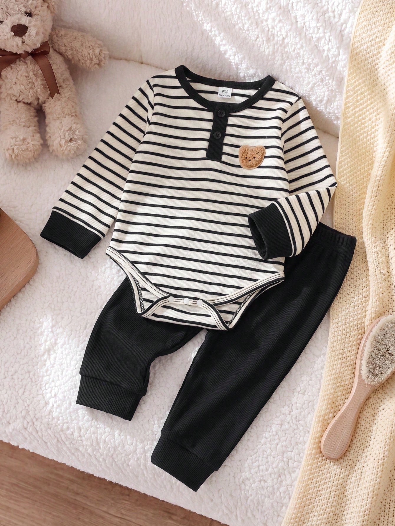 Playful Pals 2pcs/Set Baby Boy Black & White Striped Round Neck Button-Up Bear Long Sleeve Romper + Black Elastic Waist Fleece Lined Fuzzy Knit Soft Ribbed Long Pants, Casual Cute Korean Style F