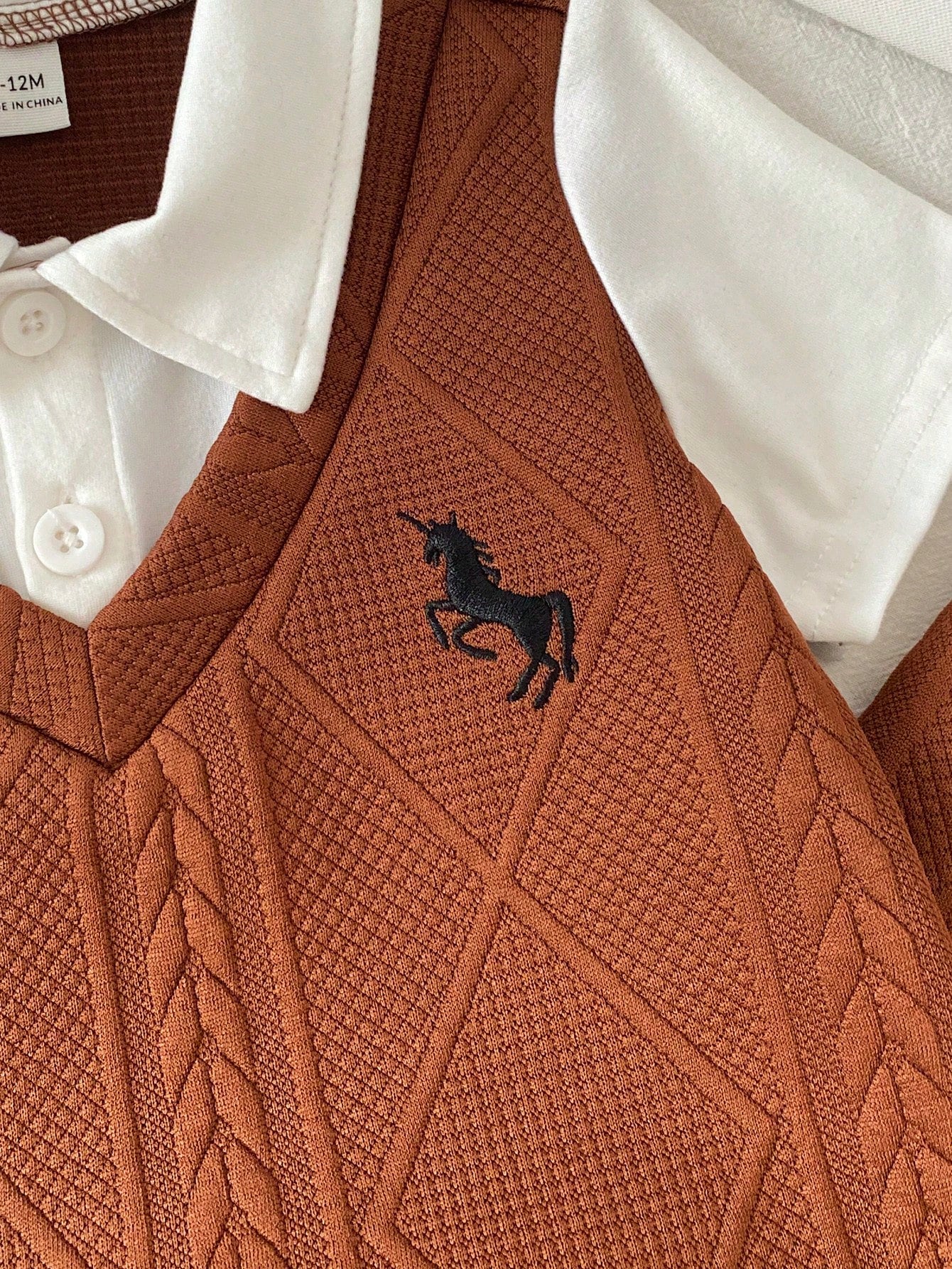 Playful Pals 2pcs/Set Baby Boy Casual Gentleman Style Horse Embroidery Pattern Contrast Color Knit Short Sleeve Polo Shirt + Elastic Waist Long Pants Set, Comfortable And Versatile, Suitable For Sprin