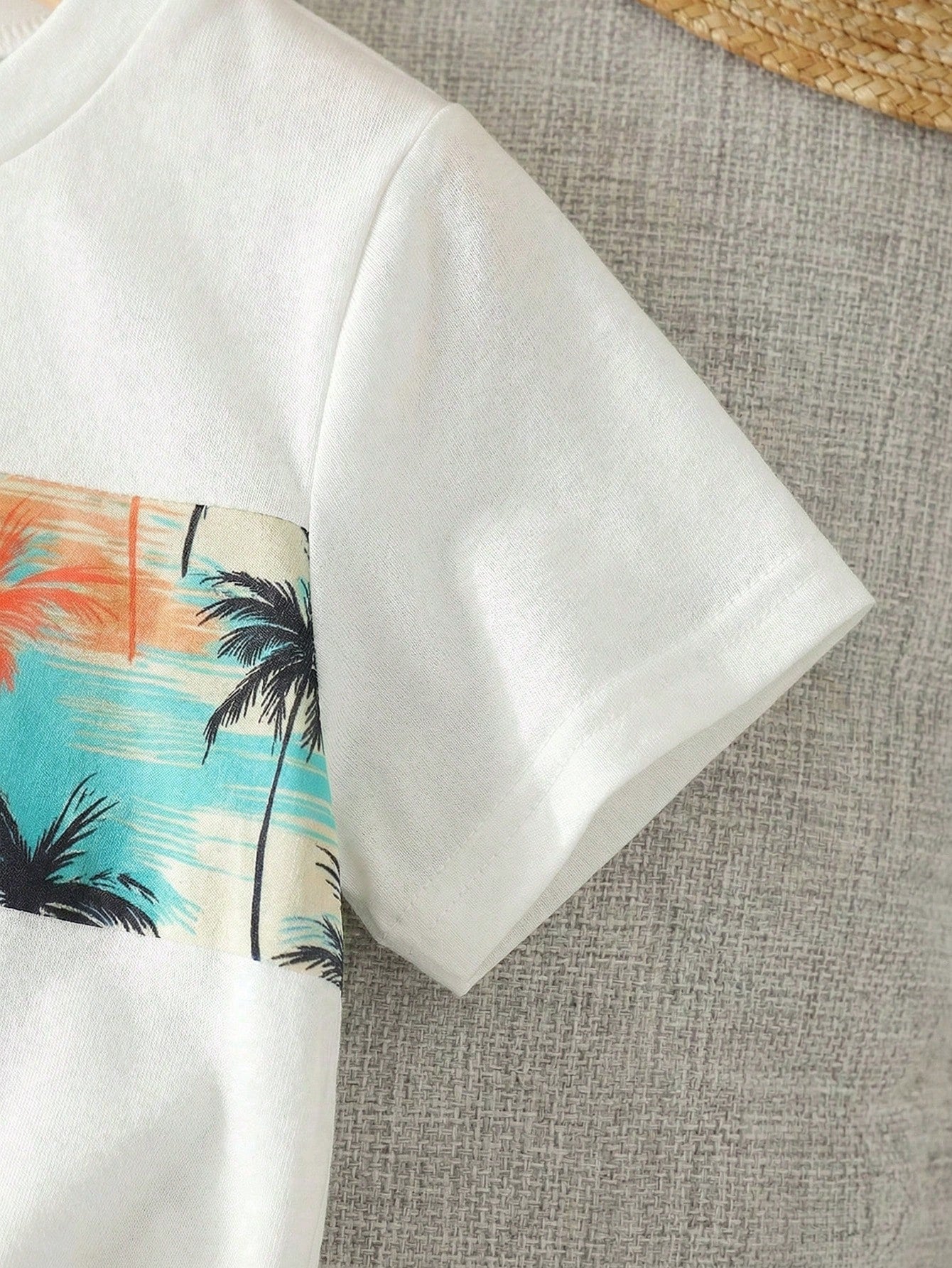 Playful Pals 2pcs/Set Toddler Boys' Summer White Coconut Tree & Tropical Plant Print T-Shirt & Elastic Waist Shorts Infant Baby Boy Casual Beach Vacation Holiday