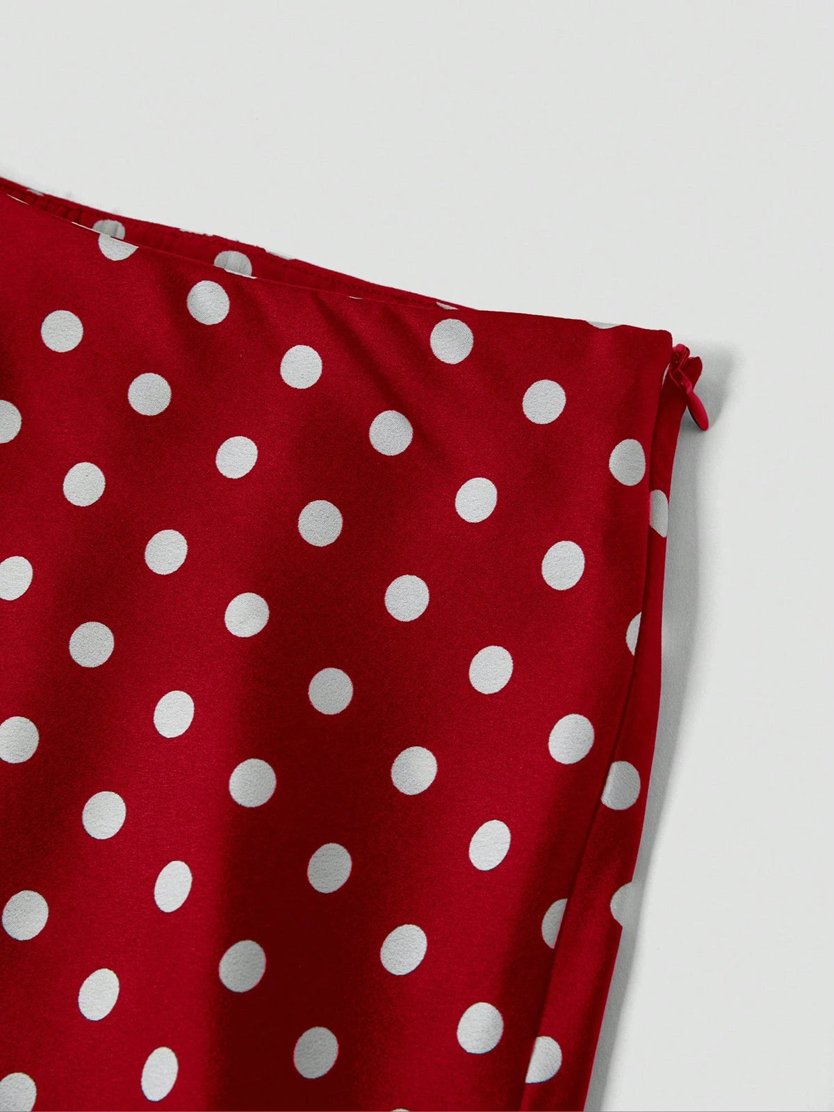 Privé Women's Elegant Polka Dot Satin Skirt For Commuter