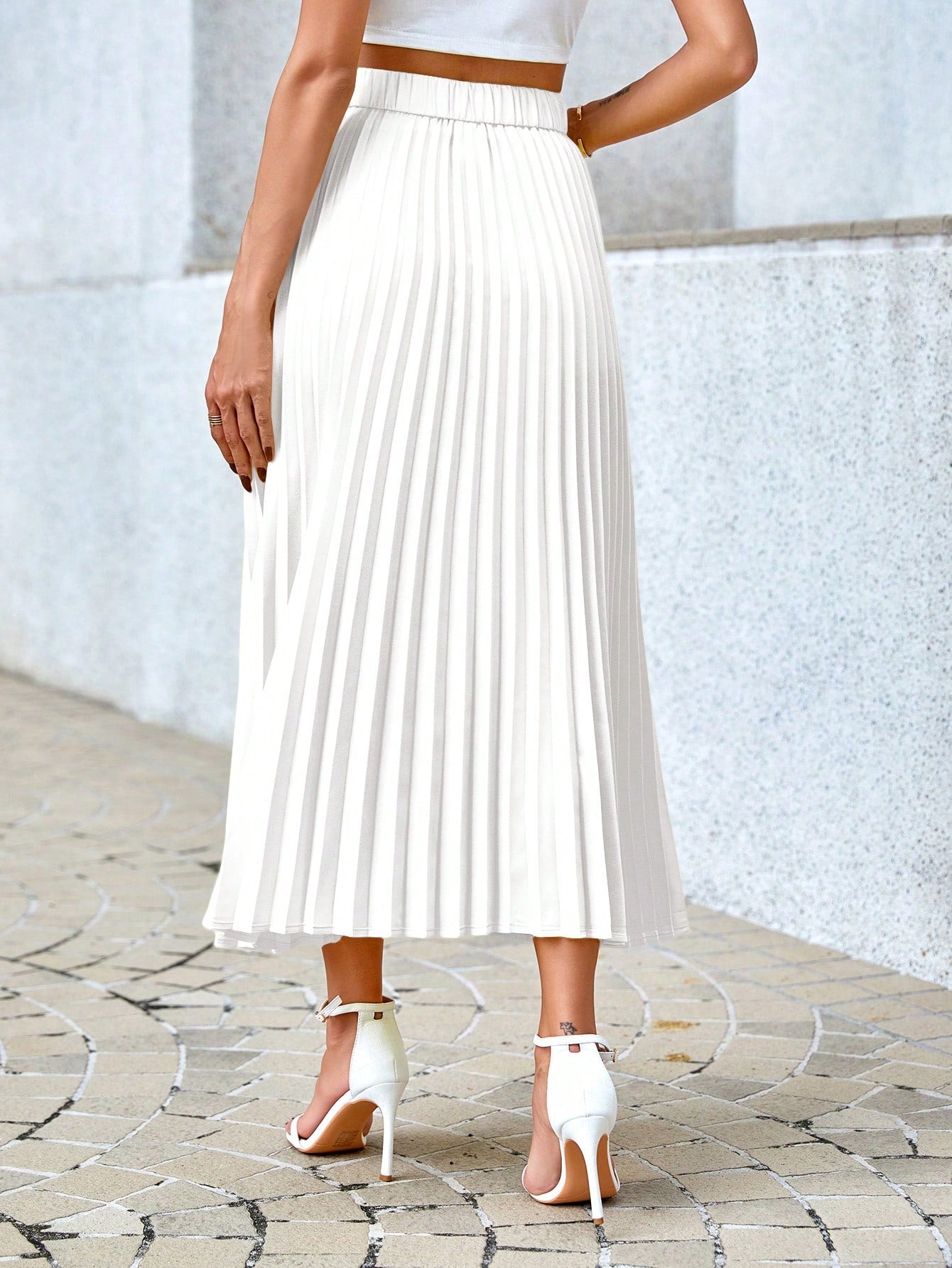 Privé Women's Solid Color High Waisted Pleated Skirt, Elegant,Sun Skirt