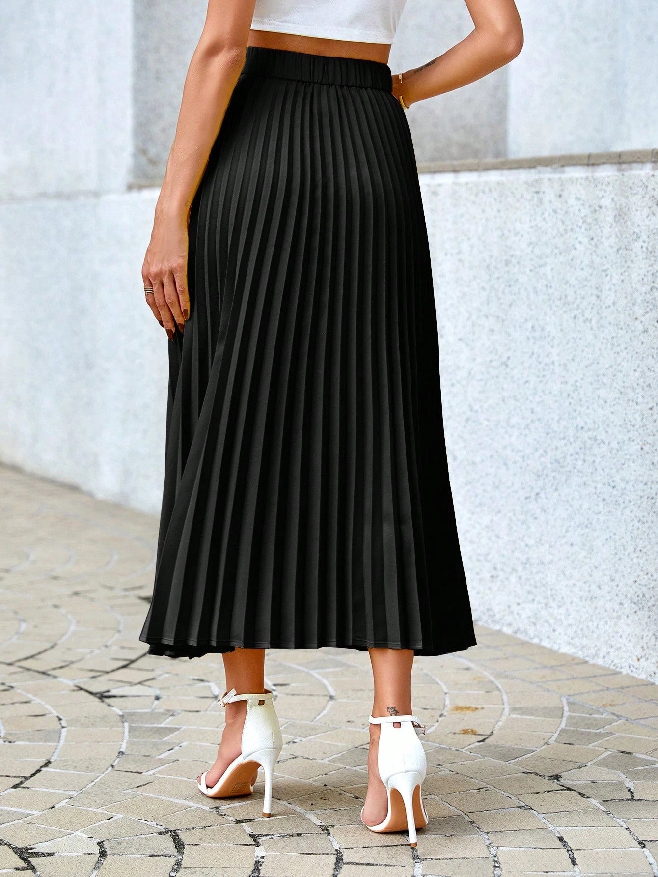 Privé Women's Solid Color High Waisted Pleated Skirt, Elegant,Sun Skirt