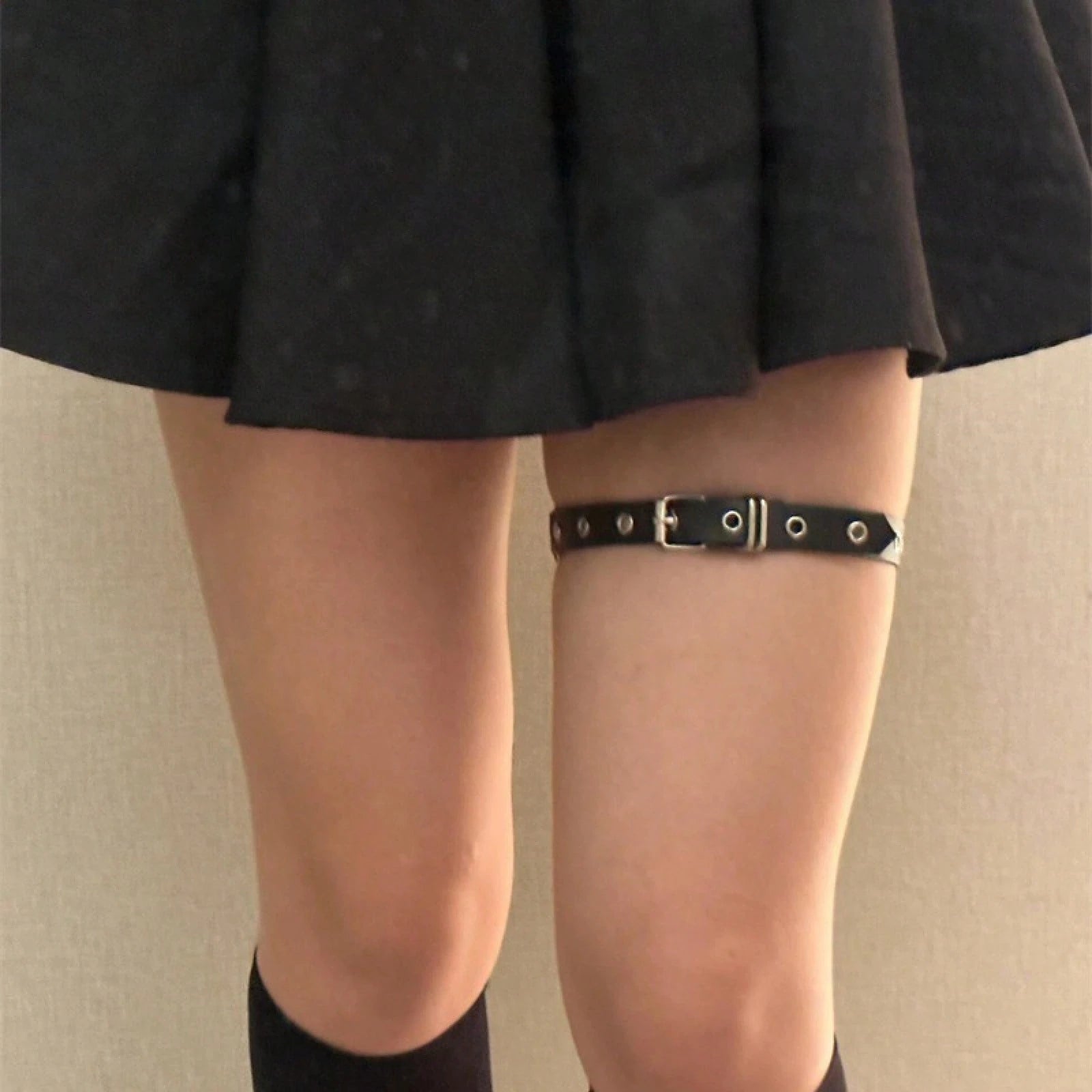 Punk Black Leather Thigh Garter, Adjustable Buckle Rivet Leg Harness For Summer Graduation Cosplay Goth Streetwear, Rebellious Avant-Garde Accessory