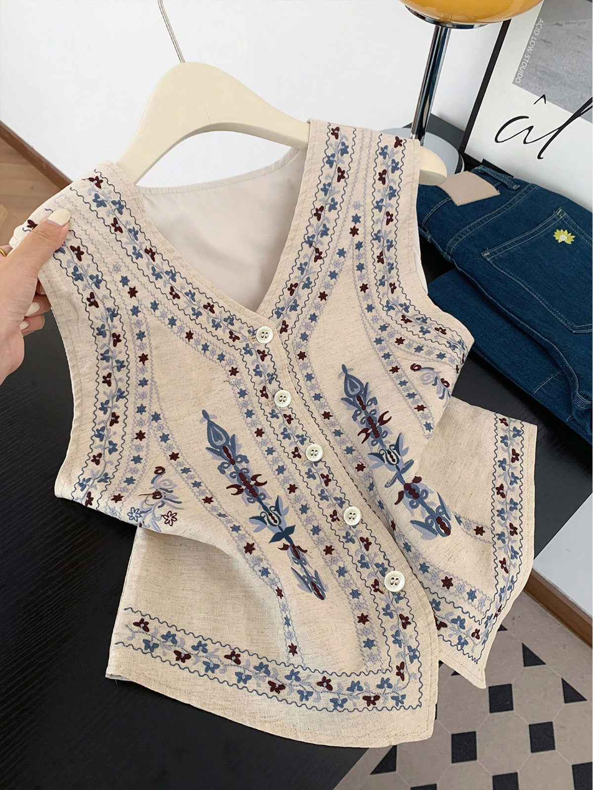 Qadelle Women's Casual Floral Print Button Front Camisole For Summer Holiday