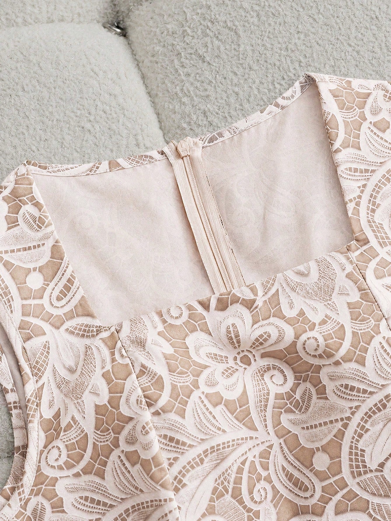 Rafferiza Lace 3D Printed Square Neck Elegant Dress, Comfortable Slimming Fit For Daily Commute And Work, 2026 Summer New Women's Sleeveless Party And Gathering Dress, White Lace Sleeveless Waist-Defi
