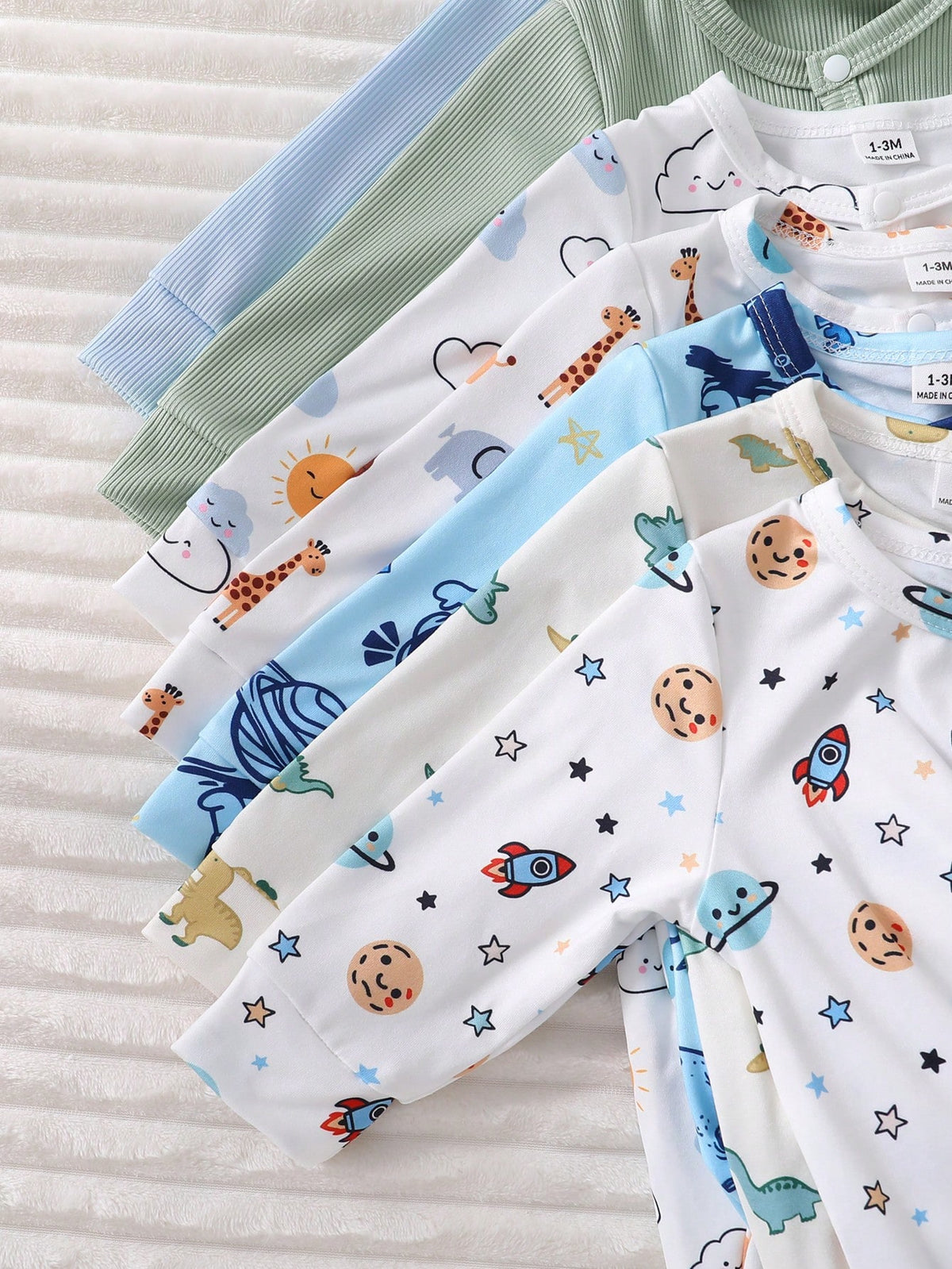[Random 7pcs, Send 2pcs] Newborn Baby Home Romper, Unisex Long Sleeve Snap Button Bodysuit, Dinosaur Elephant Car Cartoon Print, Soft Skin-Friendly For All Seasons Home Or Outdoor Wear
