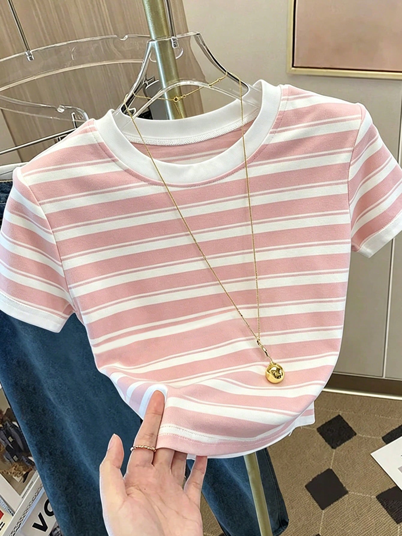 Resyla Women's Fashion Versatile Striped Digital Print Fitted Short Sleeve T-Shirt, All-Over Print T-Shirt, Striped T-Shirt, Undershirt, Casual Wear T-Shirt