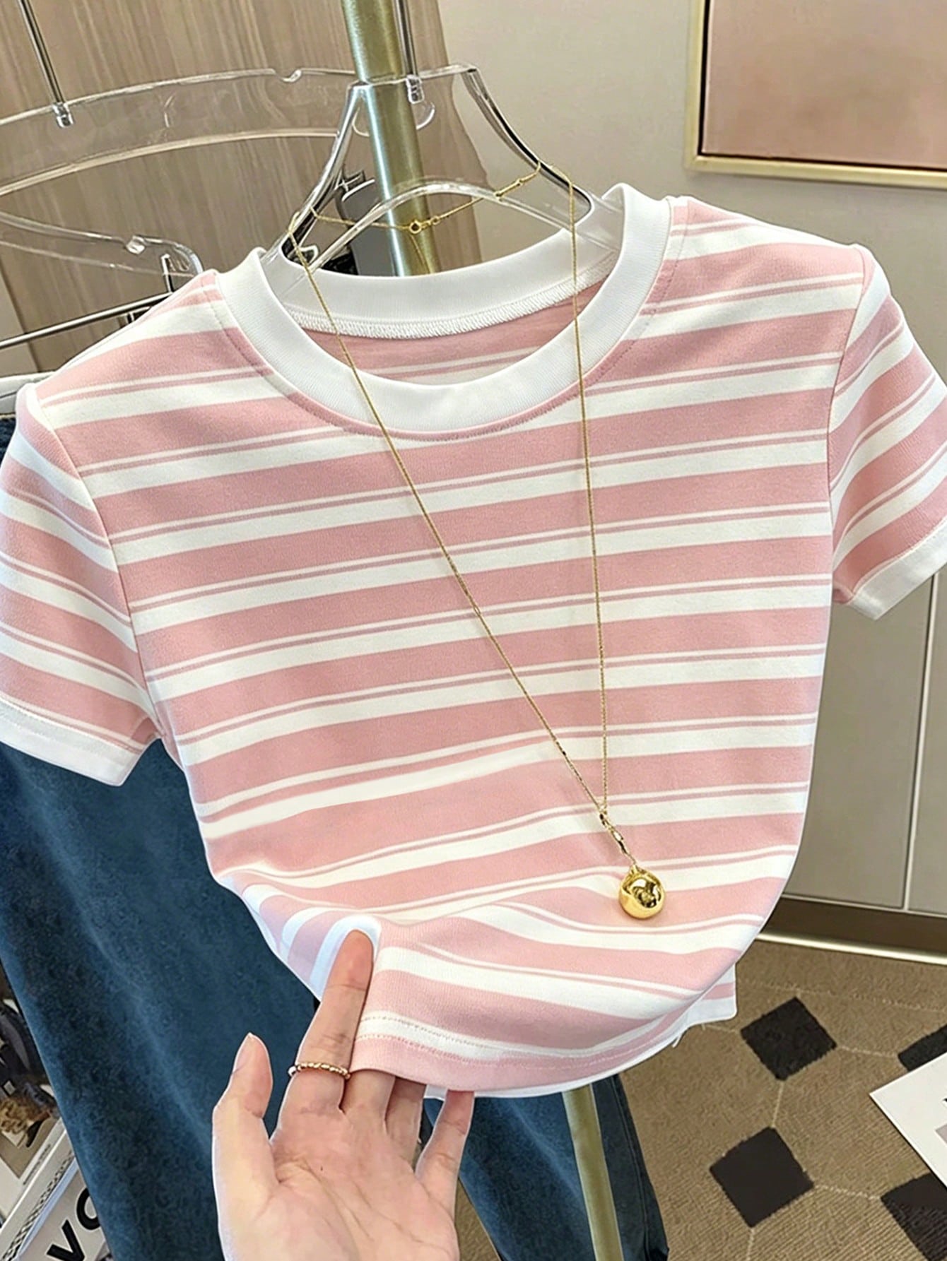 Resyla Women's Fashion Versatile Striped Digital Print Fitted Short Sleeve T-Shirt, All-Over Print T-Shirt, Striped T-Shirt, Undershirt, Casual Wear T-Shirt