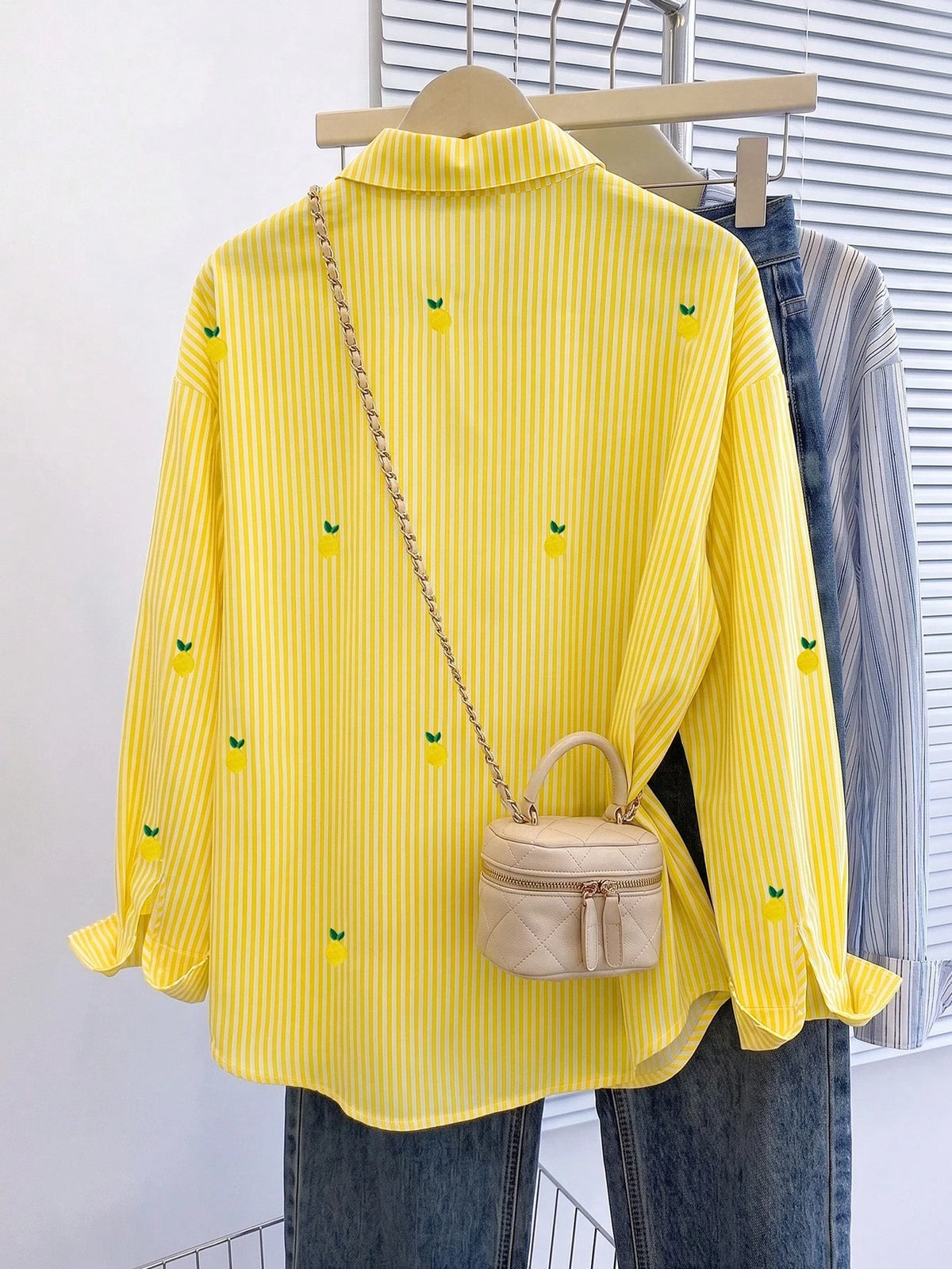 Resyla Women's Top White And Yellow Lemon Stripe Full Print Pattern,Cute Summer Casual Brunch Ins Style Shirt,Loose Long-Sleeved Blouses,Back To School Gift