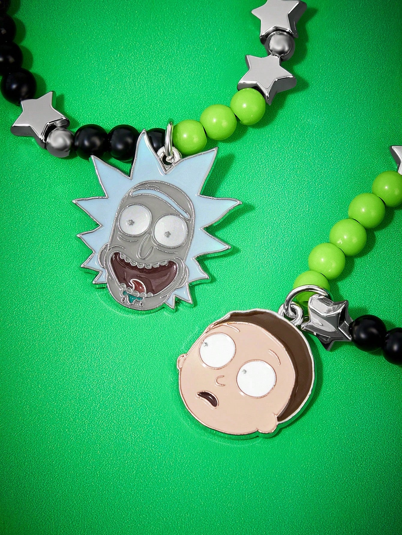 Rick and Morty X Fashion Cute Cartoon Zinc Alloy Black Green Handmade Beaded Mobile Phone Chain Unisex Star Mobile Phone Lanyard Mobile Phone Pendant
