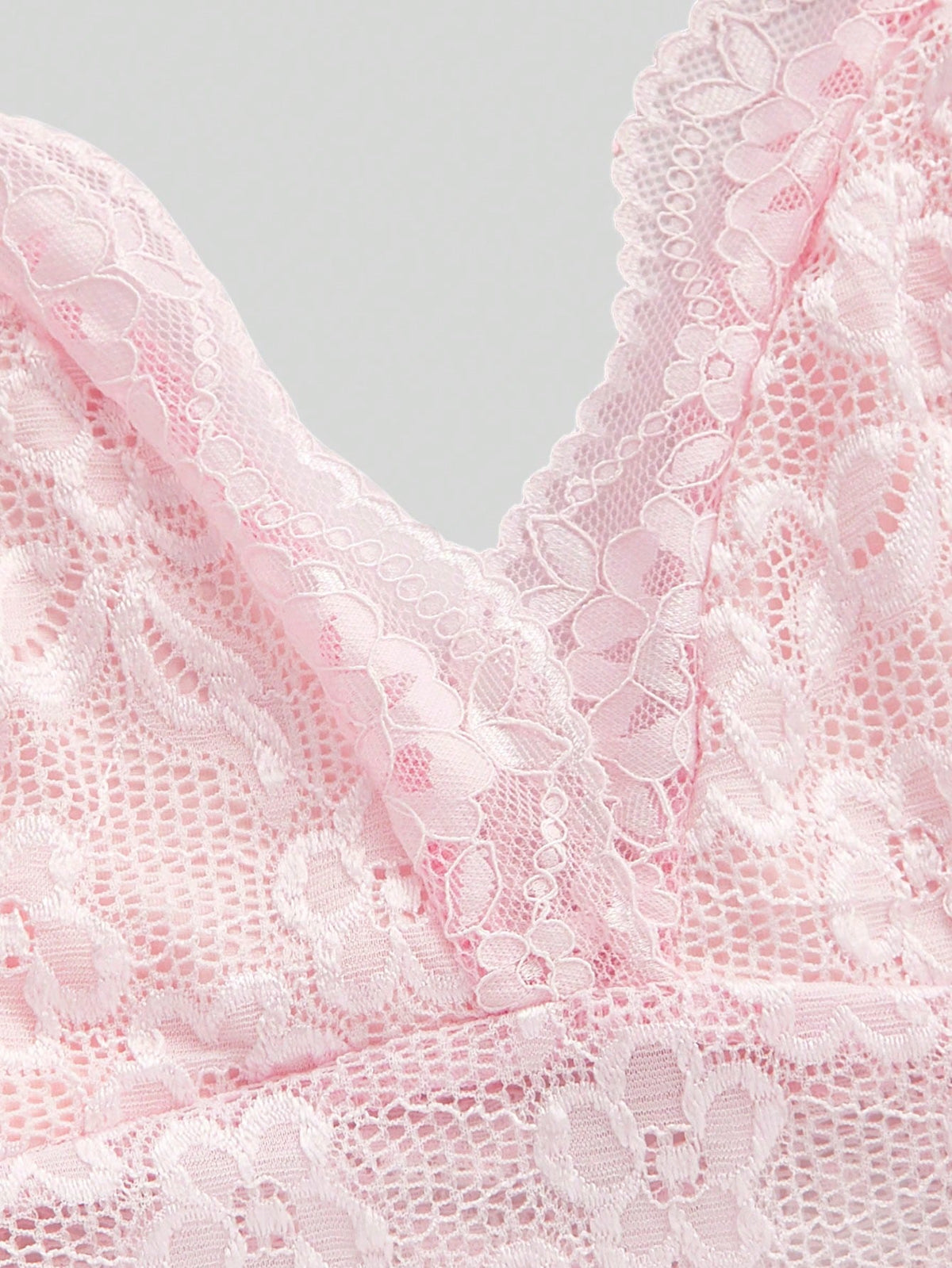 ROMWE Fairycore Spring/Summer Country Valentine's Day Women's Fashionable Sexy Lace Halter V-Neck Camisole