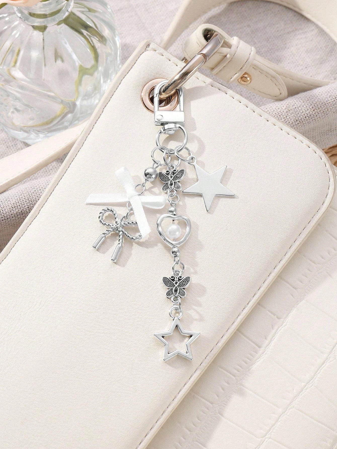 ROMWE Kawaii 1pc Y2K Minimalist High-End Silver Butterfly Faux Pearl Hollow Heart Star Woven Bow DIY Keychain Bag Charm, Suitable For Women/Girls Daily Wear, Holiday Gift