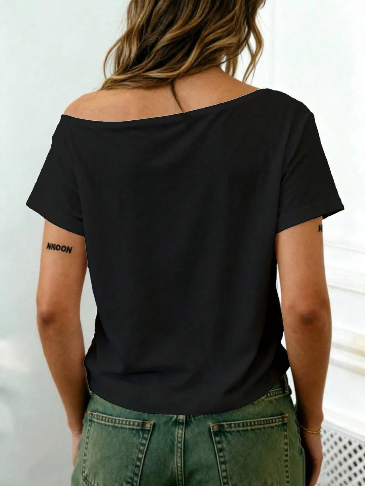 Rovax Asymmetrical Shoulder Short Sleeve Cropped T-Shirt