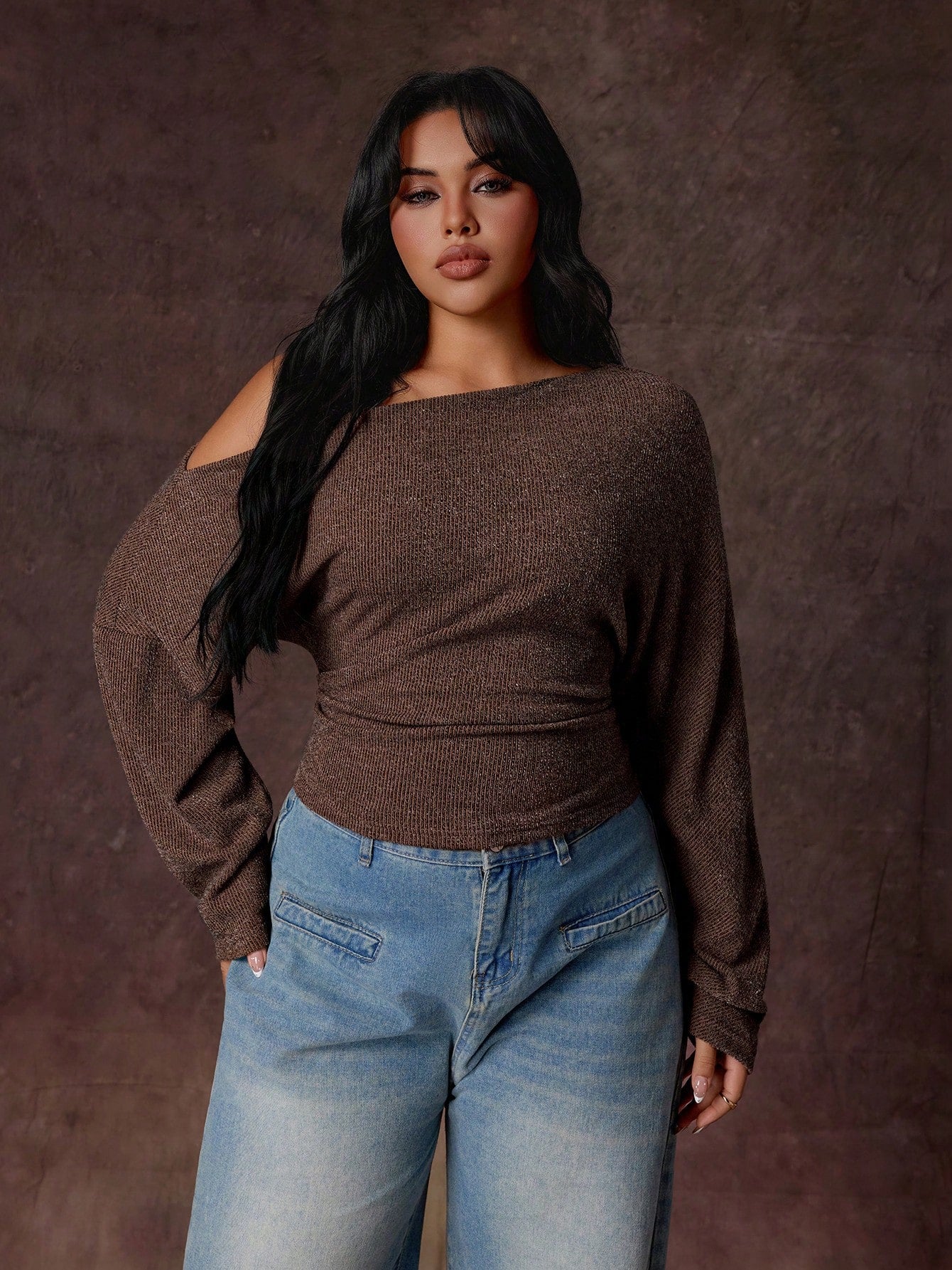 Rustia Plus Size Women's Brown Vintage Romantic Textured Ribbed Fabric Asymmetrical Neckline Long Sleeve Cropped Side Ruched Fitted T-Shirt, Fashionable Versatile Suitable For Daily Wear, Back To Scho
