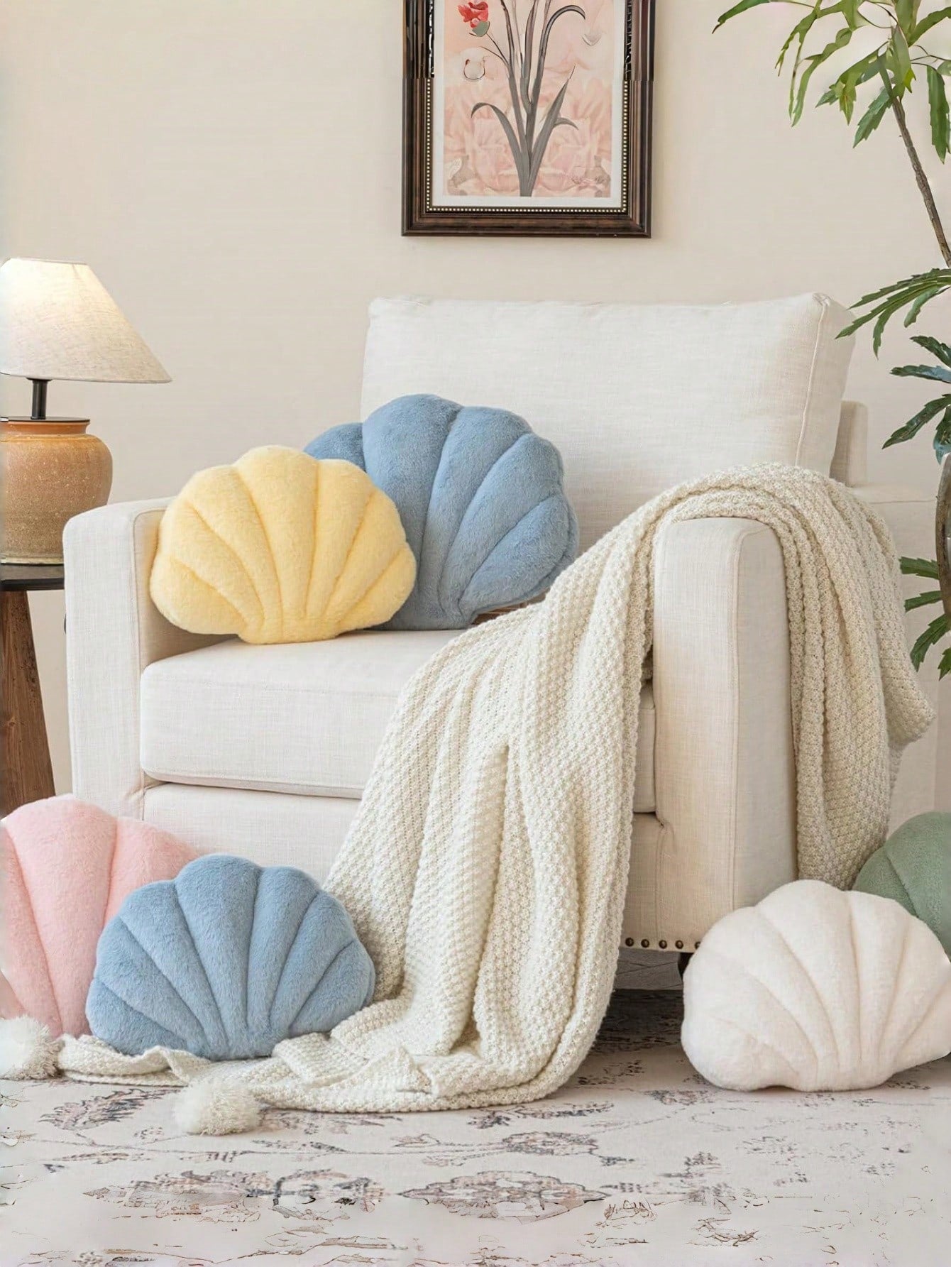 Seashell Throw Pillow, Soft Faux Fur Decorated Seashell Shaped Decorative Pillow, Suitable For Sofa Bed, Fashionable Beach Style Cushion, Home Decor