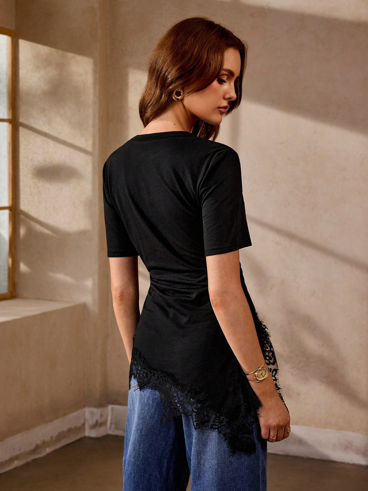 Selenza Black Cotton Lace Patchwork Asymmetrical T-Shirt, Slim Fit Ruched Side Round Neck Short Sleeve, Minimalist Elegant Daily Commute Summer Top