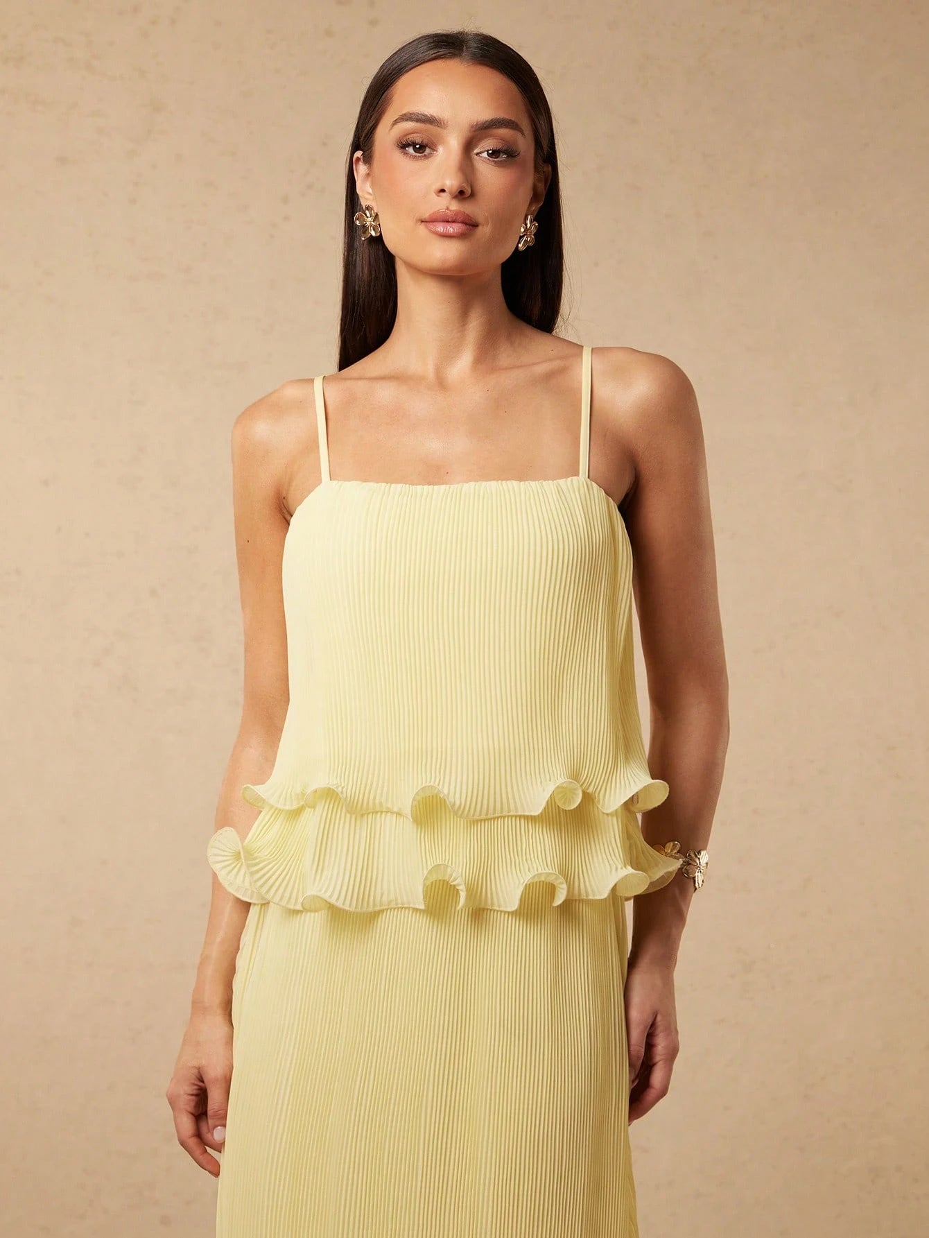 Silquee Women's Pale Yellow Summer Elegant Romantic Garden Party Mother Of The Bride Slip Dress Textured Chiffon Ruffle Hem Relaxed Fit Wedding Beach Gown