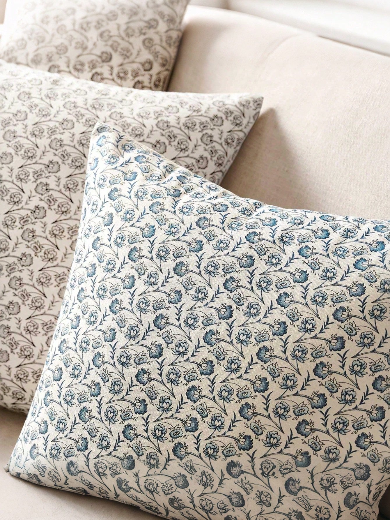Small Floral Throw Pillow Cover, Decorative Country Style Cushion Case, Pastoral Print Pillowcase, Suitable For Sofa, Bedroom, Living Room, Etc., Ideal For Daily Use, Parties, Holidays, Etc.
