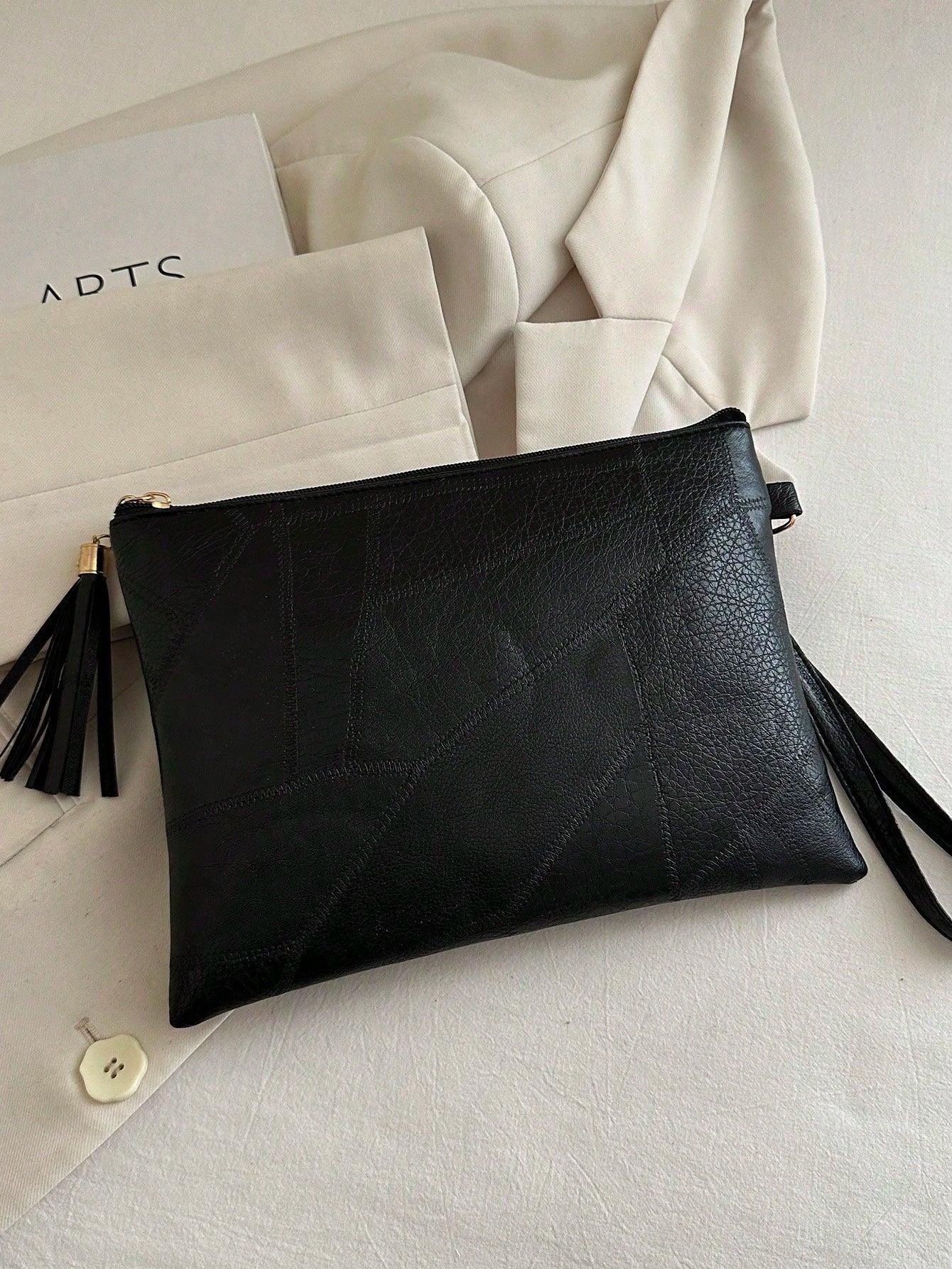 Soft Texture Retro Women's Handbag, 2026 New Textured Design Underarm Bag, Fashion Tassel Pleated Shoulder Bag, Stylish Envelope Wristlet [Patchwork Placement Random]