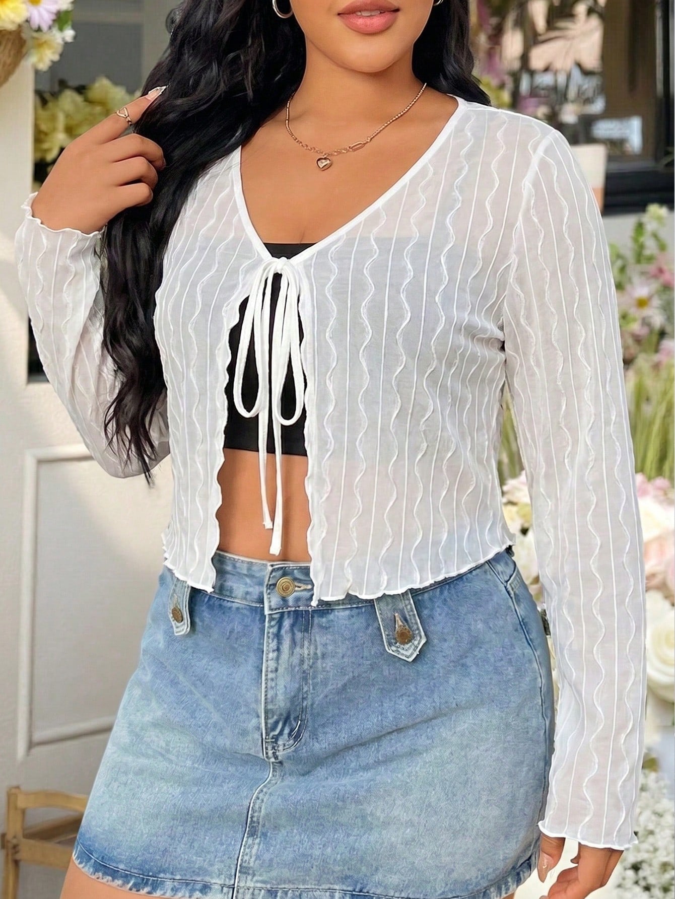 Solflare Women's Plus Size Tie Knot V-Neck Long Sleeve Cropped Top Autumn Vacation White Elegant Vacation Fall