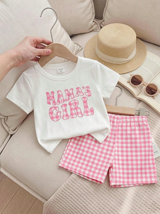 Souflis Souflis 1 Set Baby Girls Fashion Sweet Cute Plaid "MAMA'S GIRL" Letter Print Short Sleeve Round Neck T-Shirt And Plaid Shorts Set, Suitable For Casual And Outing Wear, Summer Outfits
