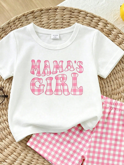Souflis Souflis 1 Set Baby Girls Fashion Sweet Cute Plaid "MAMA'S GIRL" Letter Print Short Sleeve Round Neck T-Shirt And Plaid Shorts Set, Suitable For Casual And Outing Wear, Summer Outfits