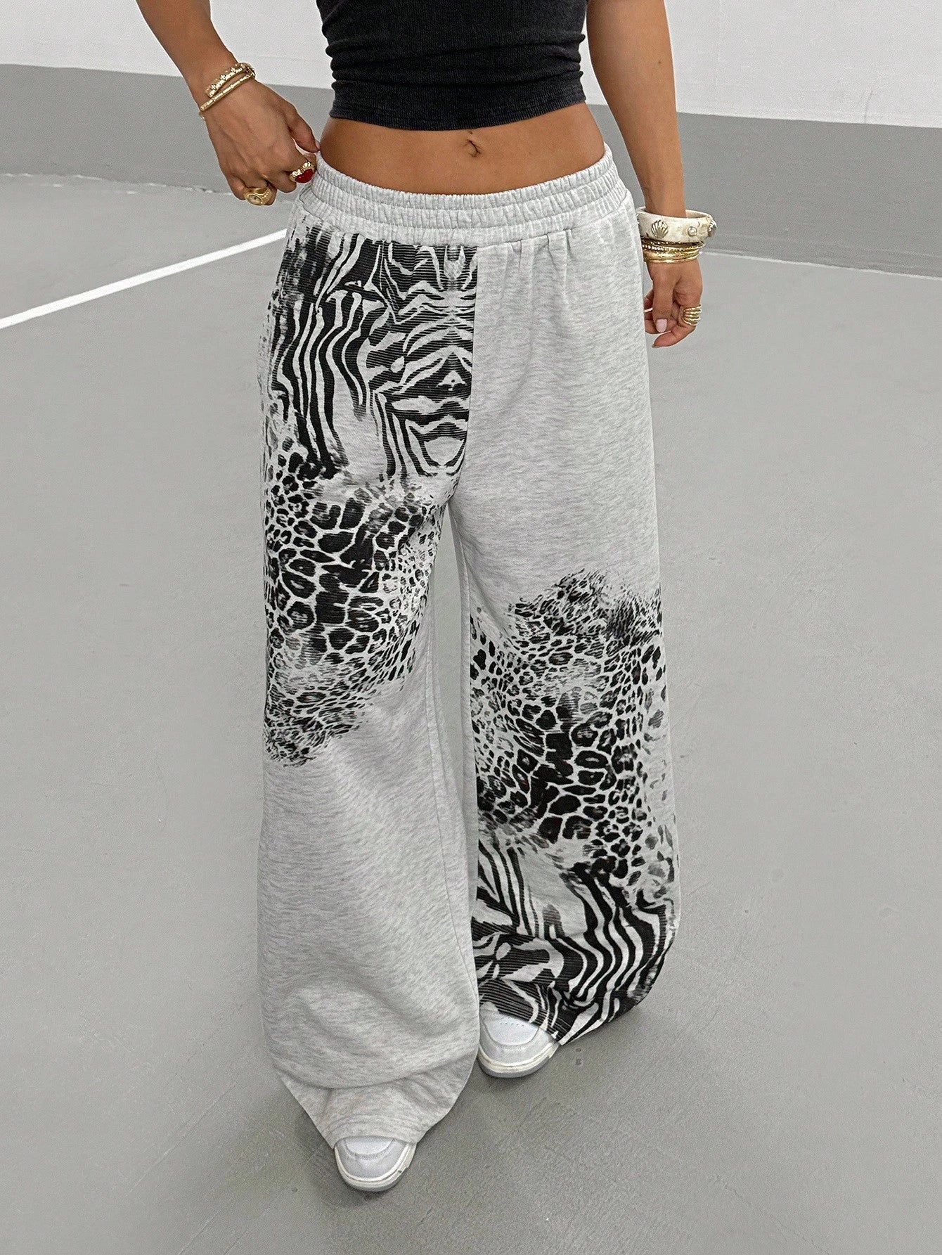 StreetHx Women's Light Grey Leopard Print Streetwear Athleisure Oversized Punk Y2K Baddie Academia Back To School Sports Homewear Casual Sweatpants Summer