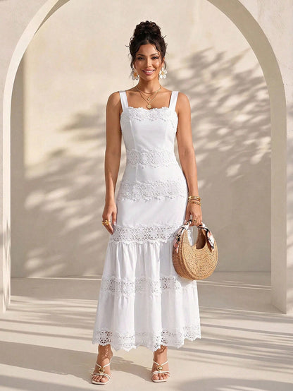 Structelle Women's Casual French Vacation Style Solid Color Wide Strap Multi-Layer Lace Patchwork Hollow Out Cami Dress, French Romantic, Beach Vacation, Light Vintage, Gentle Pure Desire Style