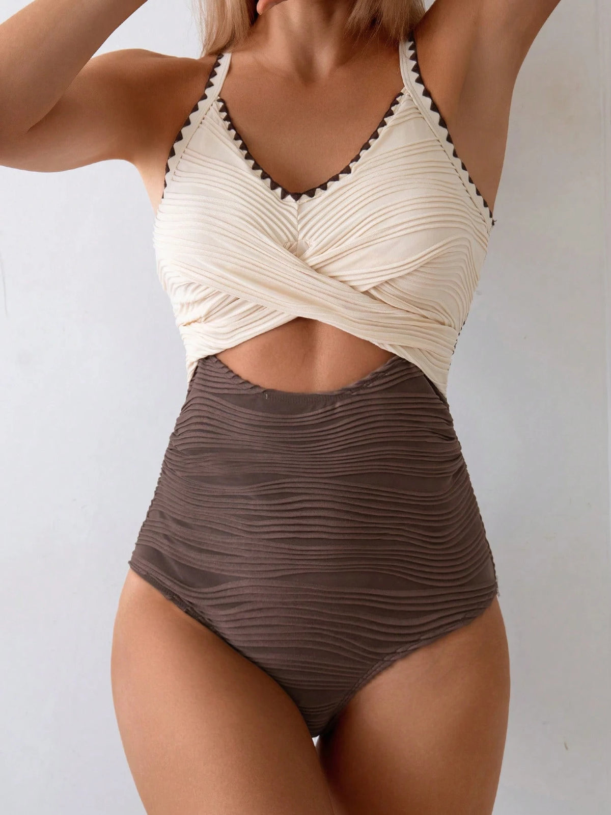 Swim Lushoire 1pc Women's One-Piece Swimsuit, Wavy Pattern Sexy European-American Style Conservative Criss-Cross Beach Swimsuit