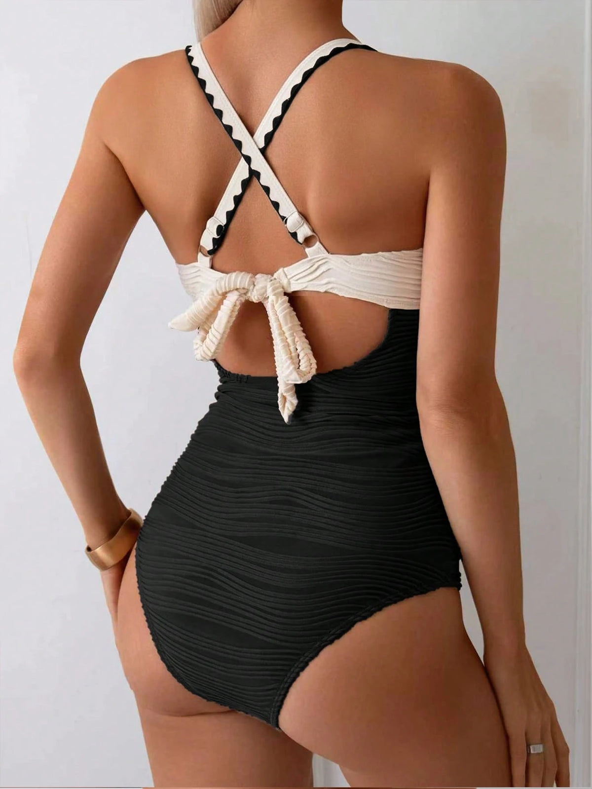 Swim Lushoire 1pc Women's One-Piece Swimsuit, Wavy Pattern Sexy European-American Style Conservative Criss-Cross Beach Swimsuit