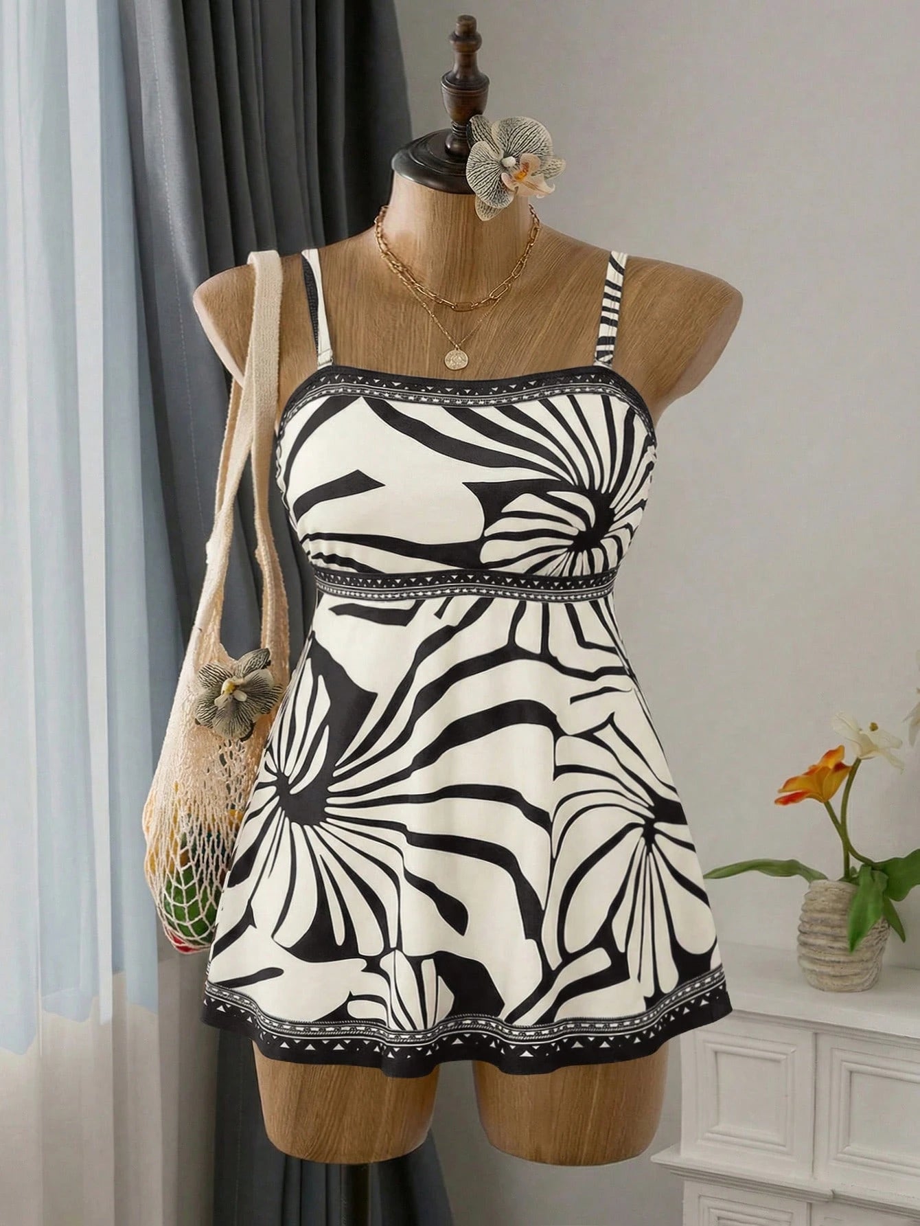 Swim Vcay 2026 New Plus Size Women 2pcs Black & Beige Geometric Print Plus Size Bandeau Dress Style Swimsuit, Beach Vacation
