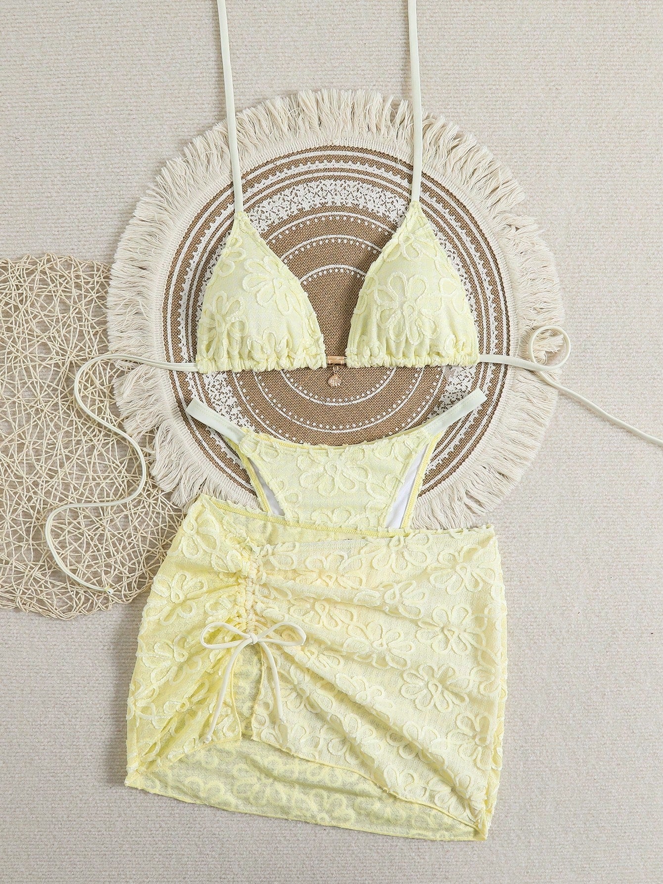 Swim Vcay 3pcs Knitted Jacquard Spaghetti Strap Tie-Up Metal Pendant Bikini Set, Women Casual Sleeveless Multicolor Spaghetti Strap Bikini, Cropped Bikini, Fashionable Strap Textured Bikini 3-Piece Se