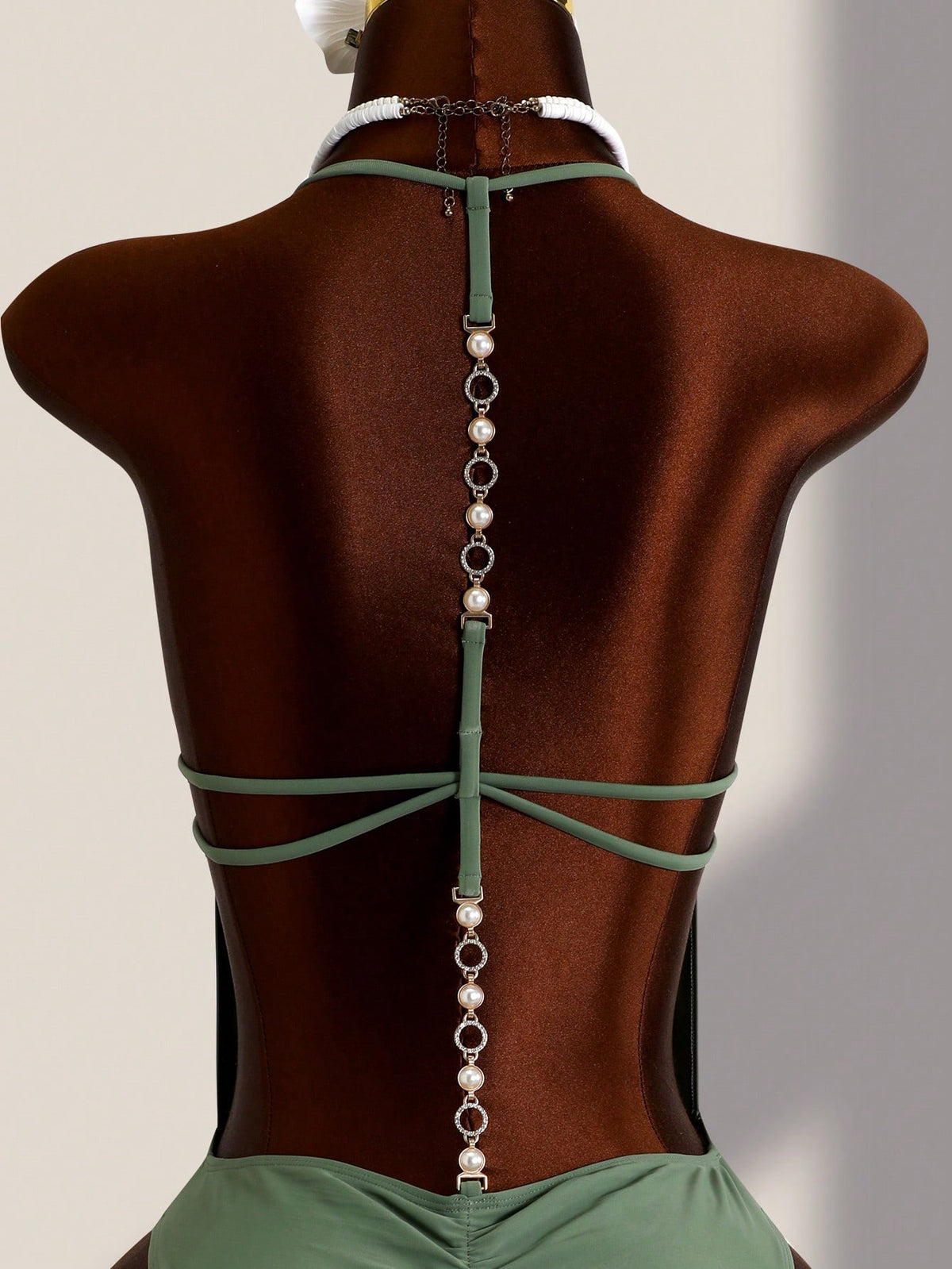 Swim Vcay New Women's Sexy Solid Color Metal Chain Strap Halter One-Piece Swimsuit, Suitable For Beach, Pool, Vacation