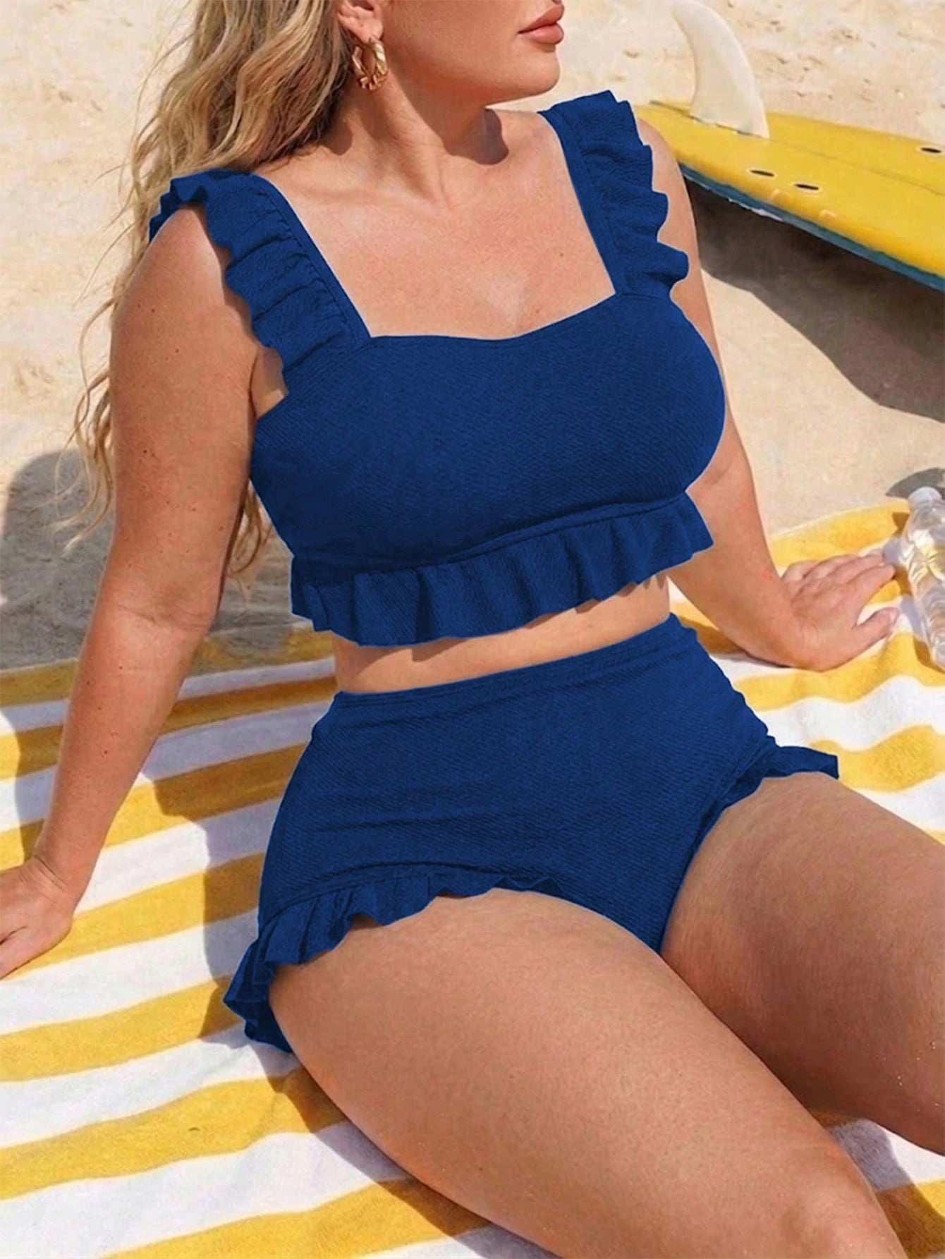 Swim Vcay Plus Size 2-Piece Women's Elegant Navy Blue Textured Tank Bikini Set, Casual Sexy Ruffle Square Neck Top, Ruffle Hem Shorts, Suitable For Summer Beach