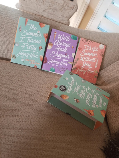 The Complete Summer I Turned Pretty Trilogy- Boxed Set: The Summer I Turned Pretty; It's Not Summer Without You; We'll Always Have Summer,Popular Novels, Romance Novels,- Paperback