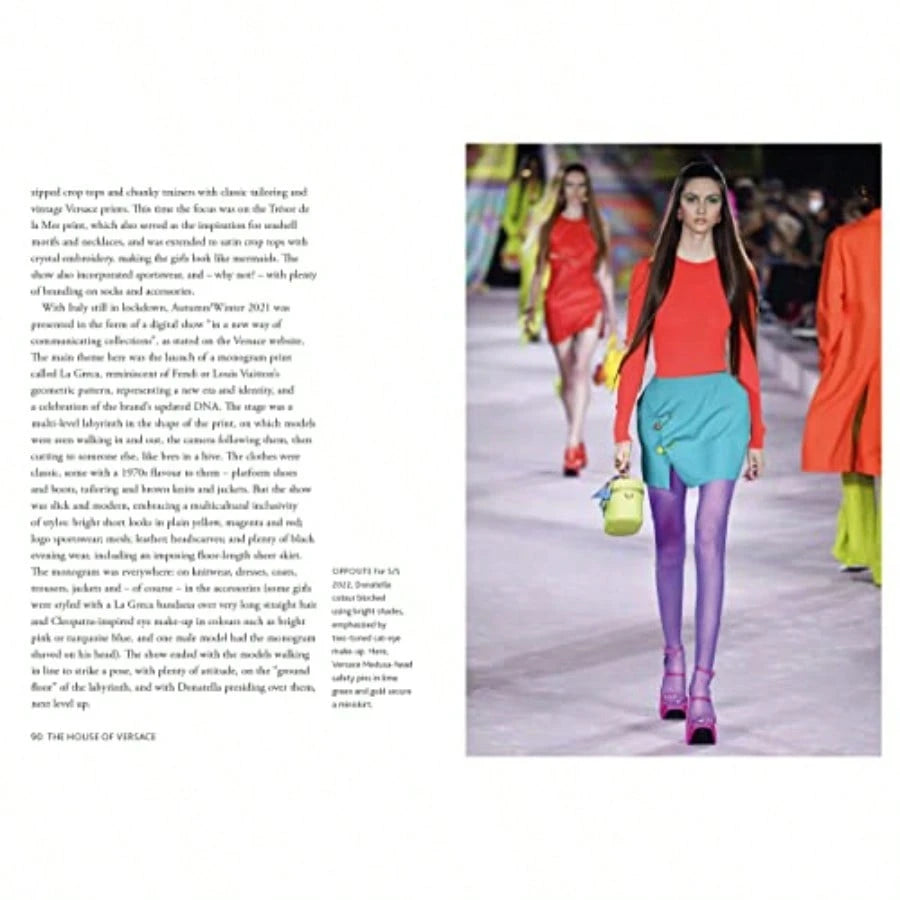 The Little Book Of Versace: The Story Of The Iconic Fashion House Little Books Of Fashion, 19